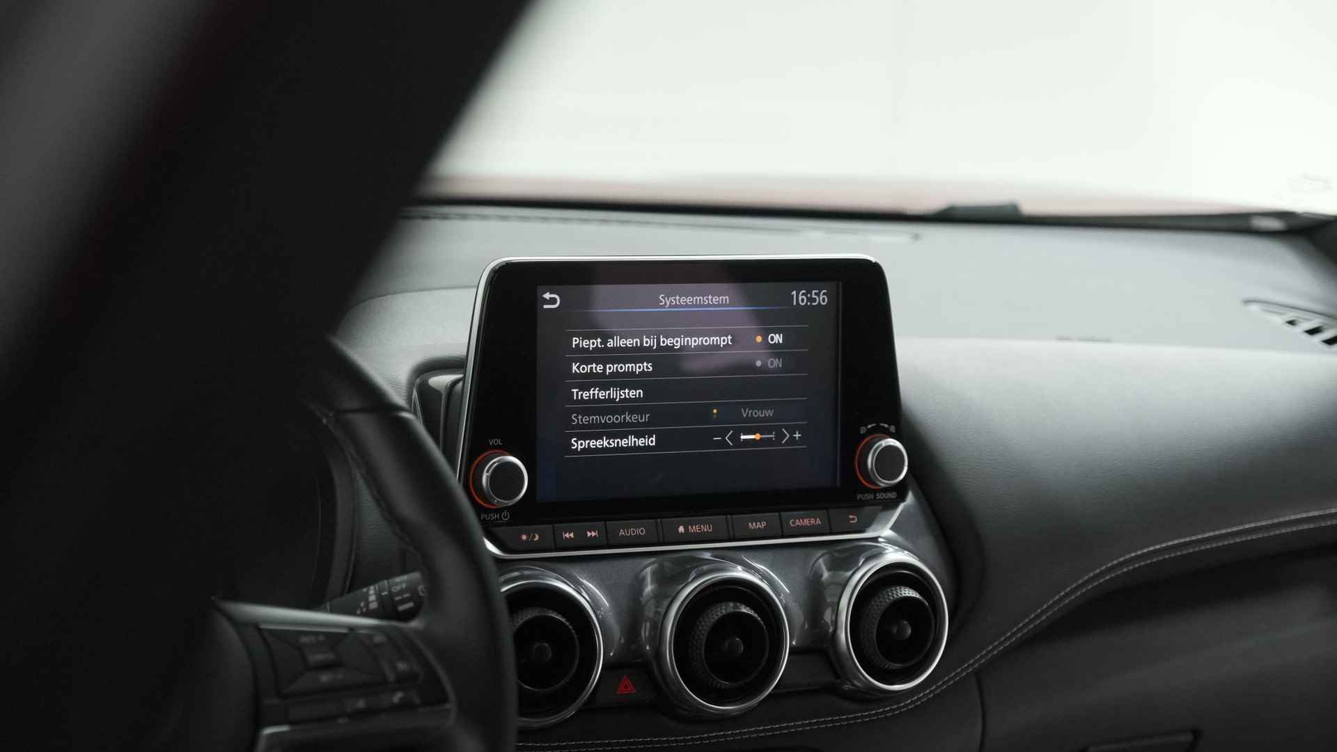 Nissan Juke 1.0 DIG-T N-Design | Camera | Navigatie | Apple Carplay | Parkeersensoren | 19 Inch Lichtmetalen Velgen - 43/70