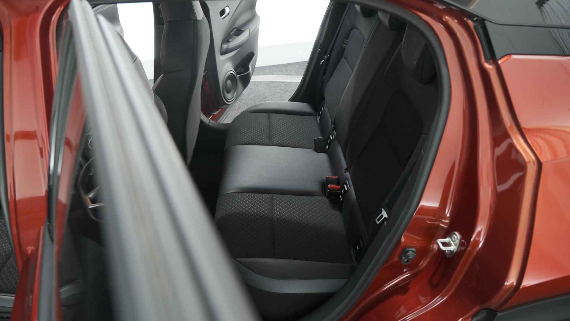 Nissan Juke 1.0 DIG-T N-Design | Camera | Navigatie | Apple Carplay | Parkeersensoren | 19 Inch Lichtmetalen Velgen - 56/70