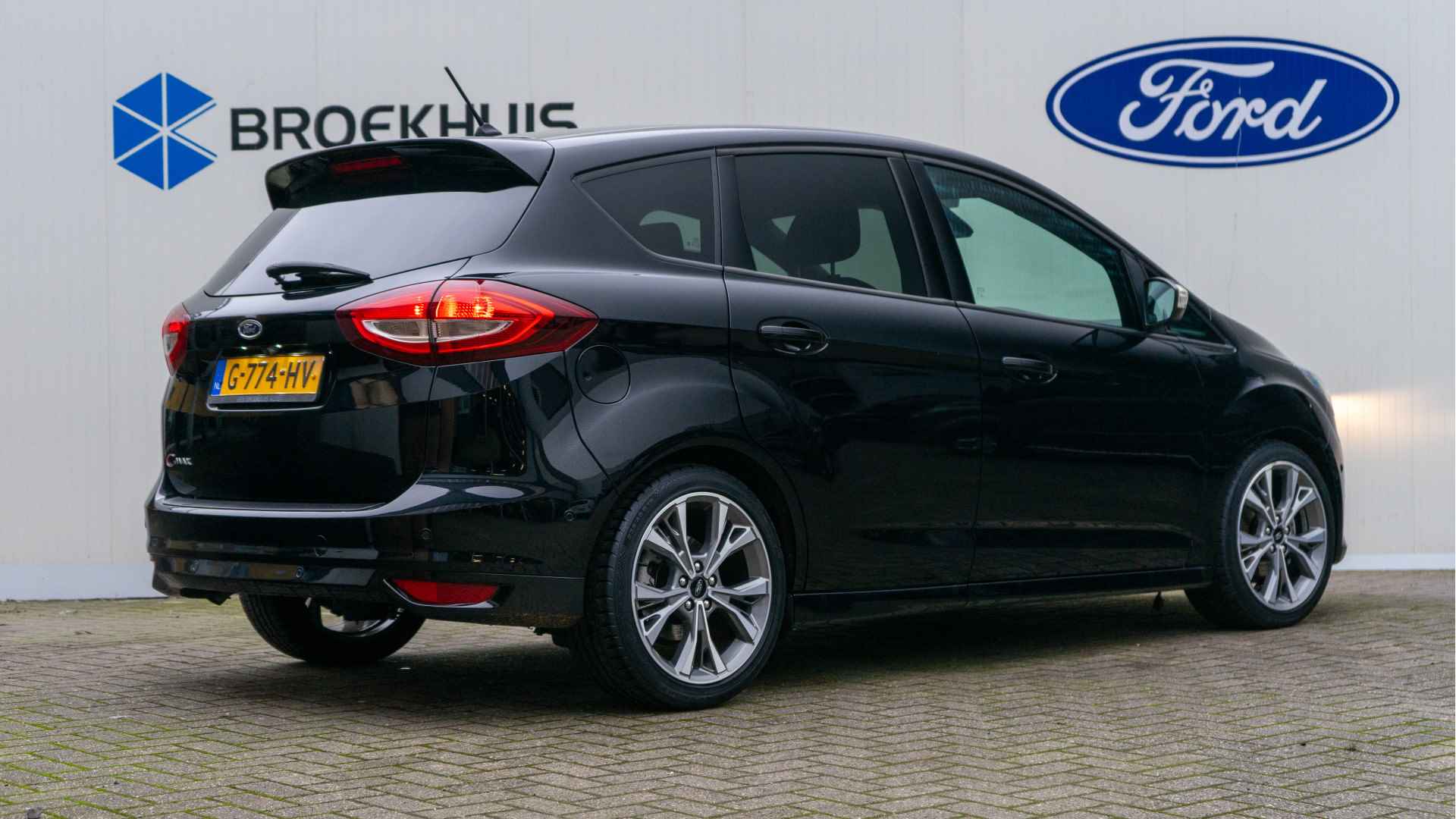 Ford C-MAX 1.0 EcoBoost 125PK Sport | Van de eerste eigenaar | Voorruitverwarming | Cruise Control | Climate Control | Achteruitrijcamera - 4/24