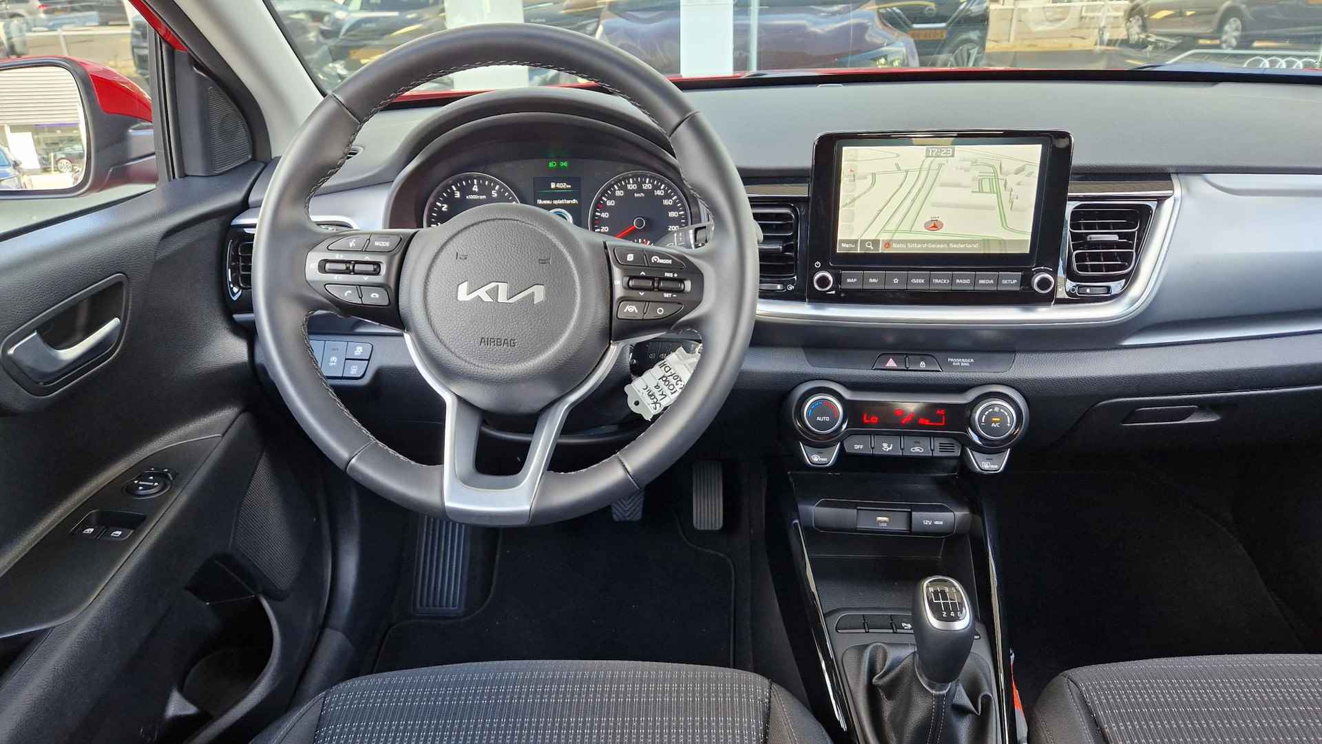 Kia Stonic 1.0 T-GDi MHEV DynamicLine Climate Control | Navigatie | Achteruitrijcamera | Cruise Control - 12/29