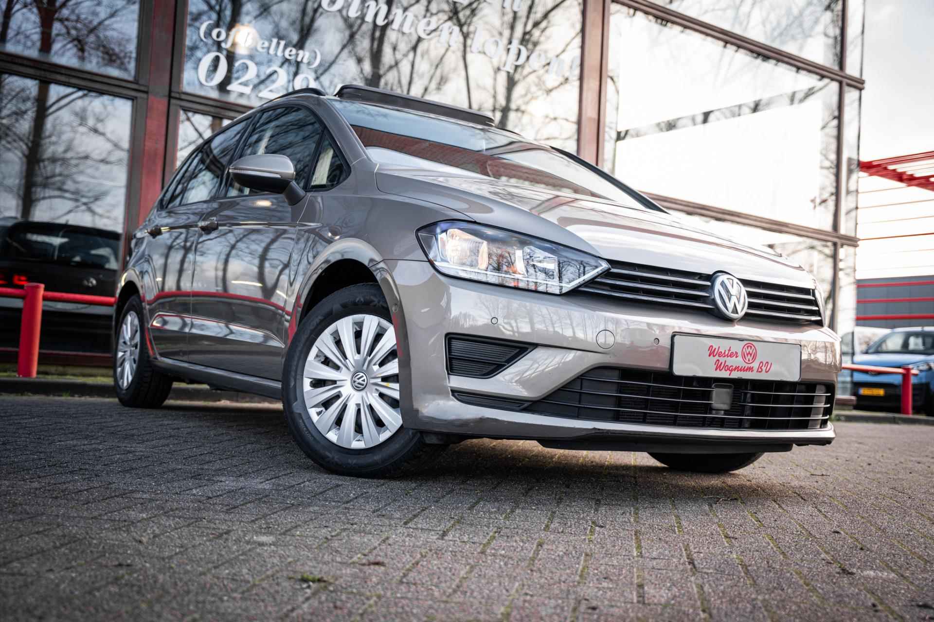 Volkswagen Golf Sportsvan 1.2 TSI Bluemotion |Panoramadak | Parkeerhulp | Trekhaak | Adaptieve Cruise | Navigatie | Bluetooth | - 15/61