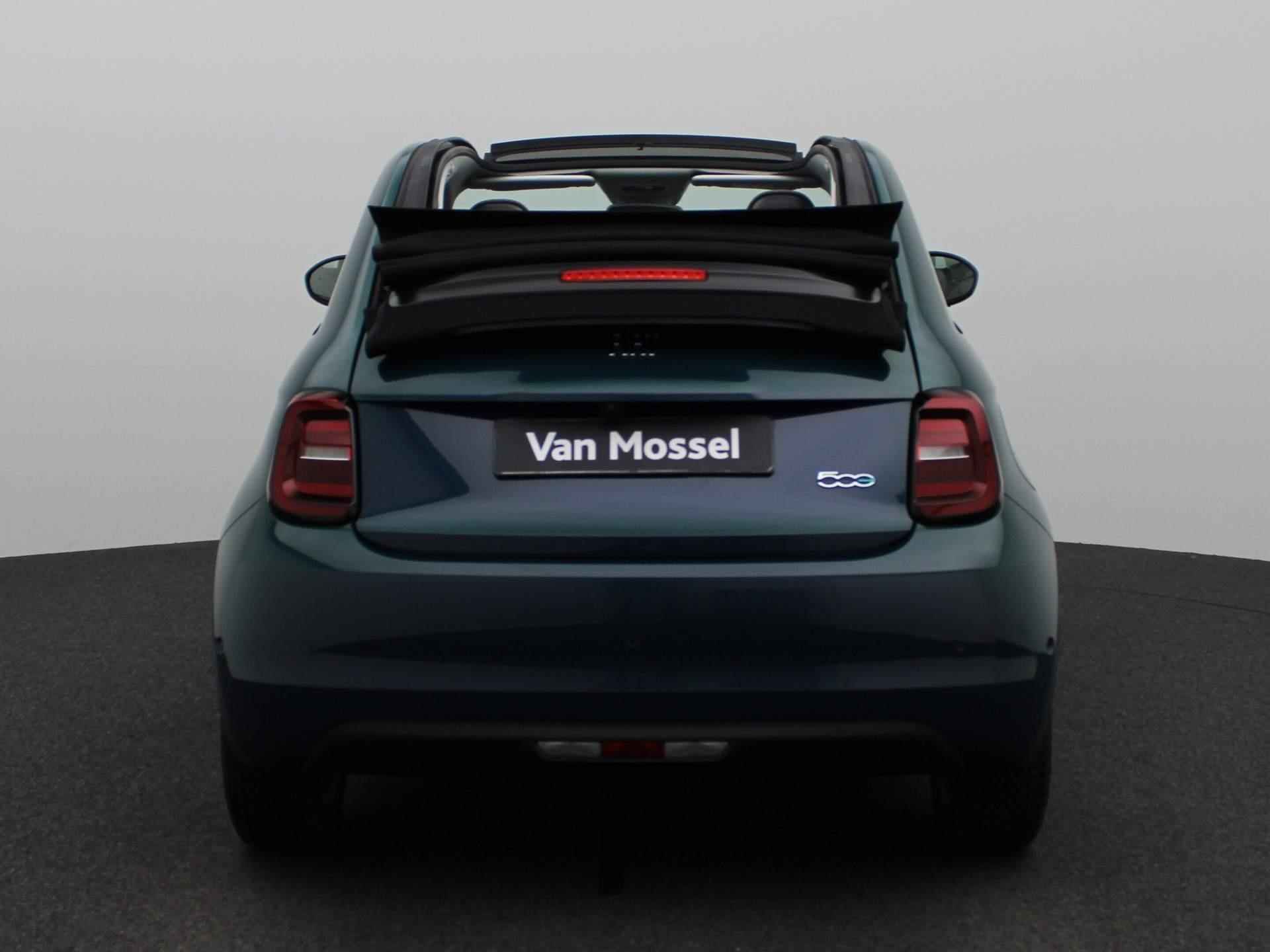 Fiat 500 C Icon 42 kWh 118Pk Cabriolet | Navigatie | Apple & Android Carplay | Climate Control | Parkeersensoren Voor en Achter | Achteruitrijcamera | Verwarmbare Voorstoelen | - 5/44