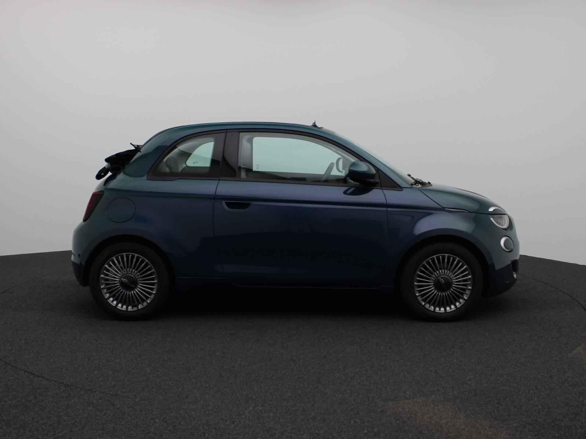 Fiat 500 C Icon 42 kWh 118Pk Cabriolet | Navigatie | Apple & Android Carplay | Climate Control | Parkeersensoren Voor en Achter | Achteruitrijcamera | Verwarmbare Voorstoelen | - 6/44