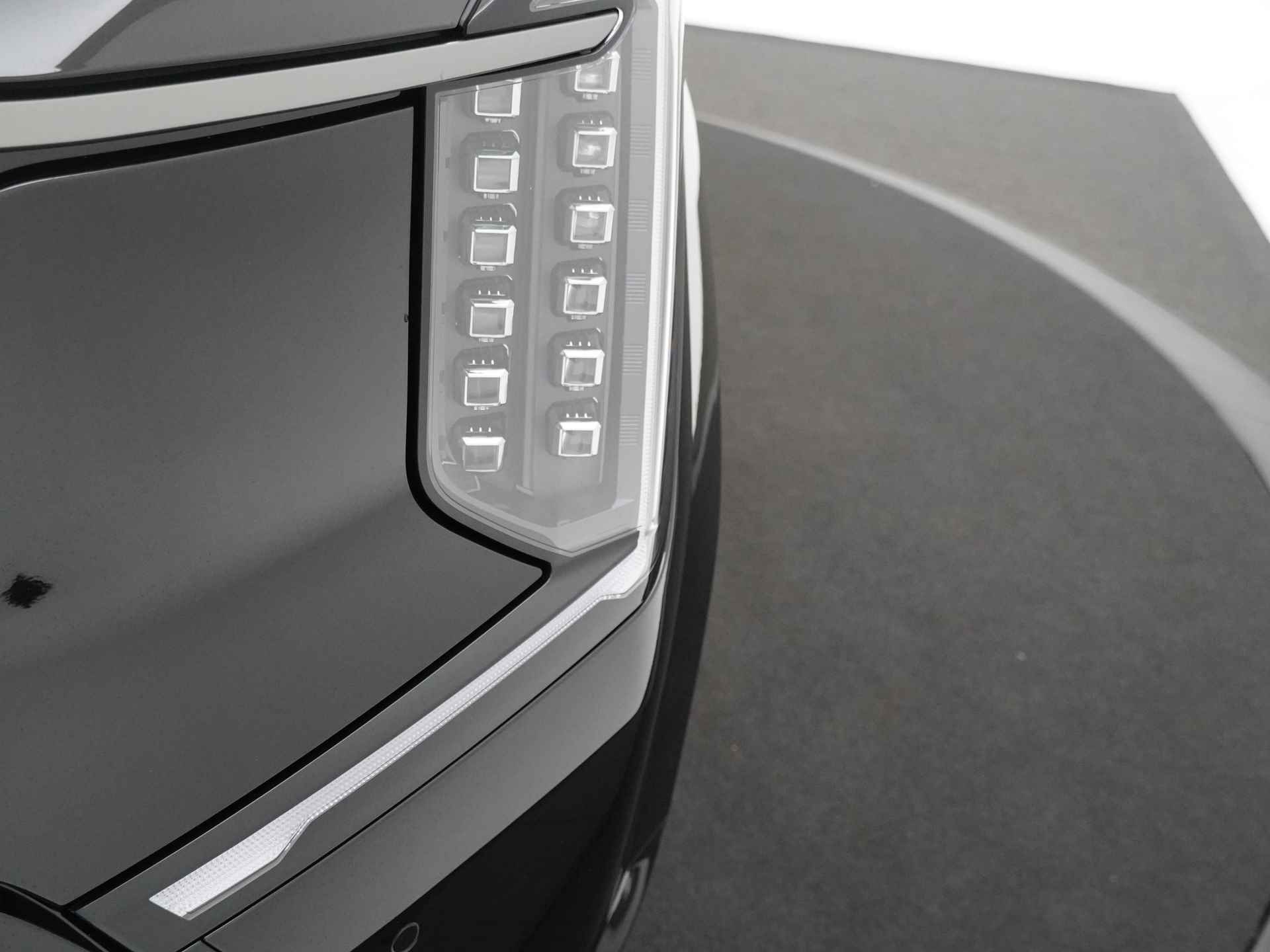 Kia EV9 Launch Edition GT-Line AWD 100 kWh - Direct leverbaar -Apple Carplay/Android Auto - Cruise control adaptief met stop&go en stuurhulp - Fabrieksgarantie 10-2030 - 14/55