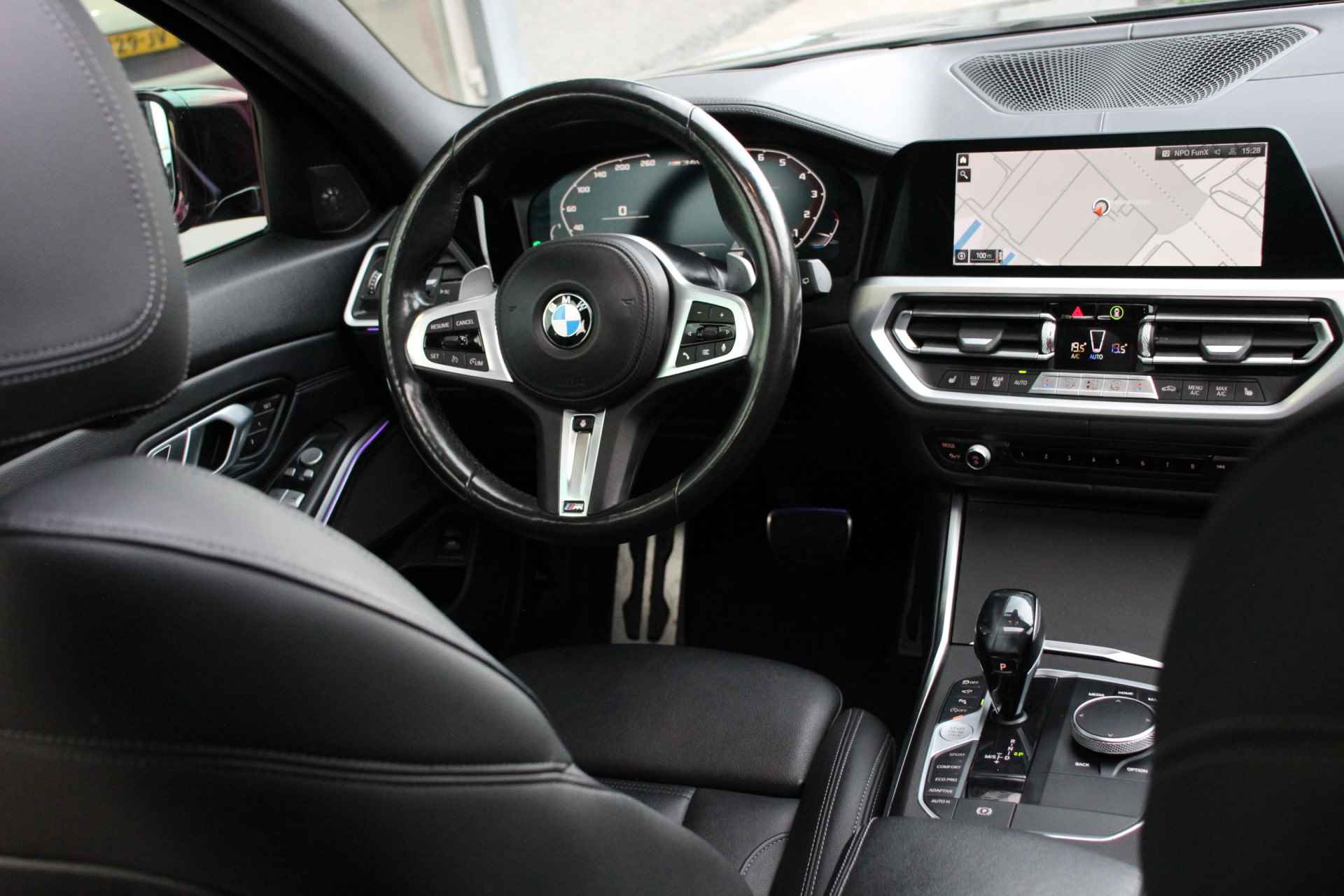 BMW 3 Serie Touring M340i xDrive M-Sport | Pano. | H/K | 374PK | HUD | 360° Camera | 20'' | NP: 100.000 - 9/48