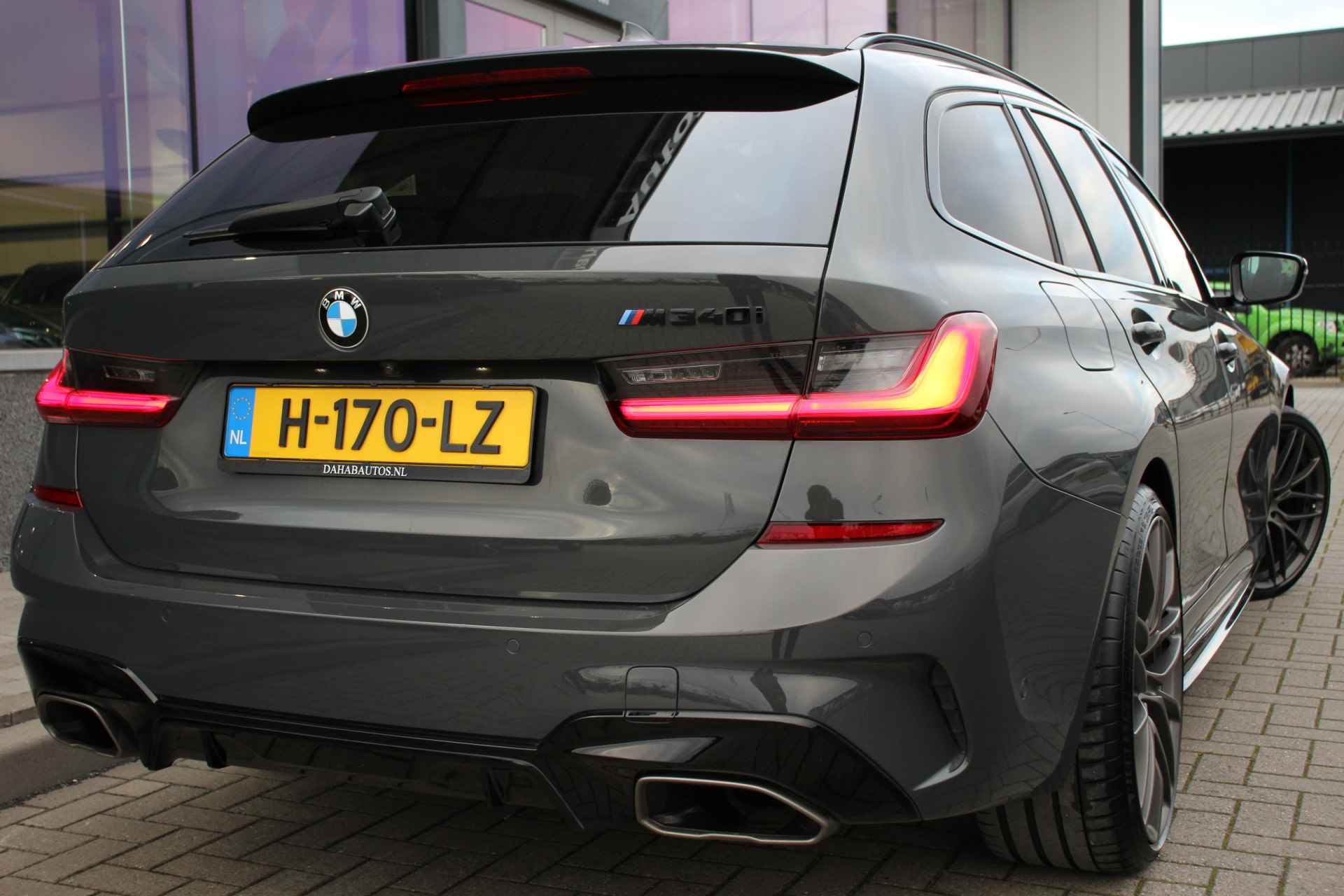 BMW 3 Serie Touring M340i xDrive M-Sport | Pano. | H/K | 374PK | HUD | 360° Camera | 20'' | NP: 100.000 - 10/48