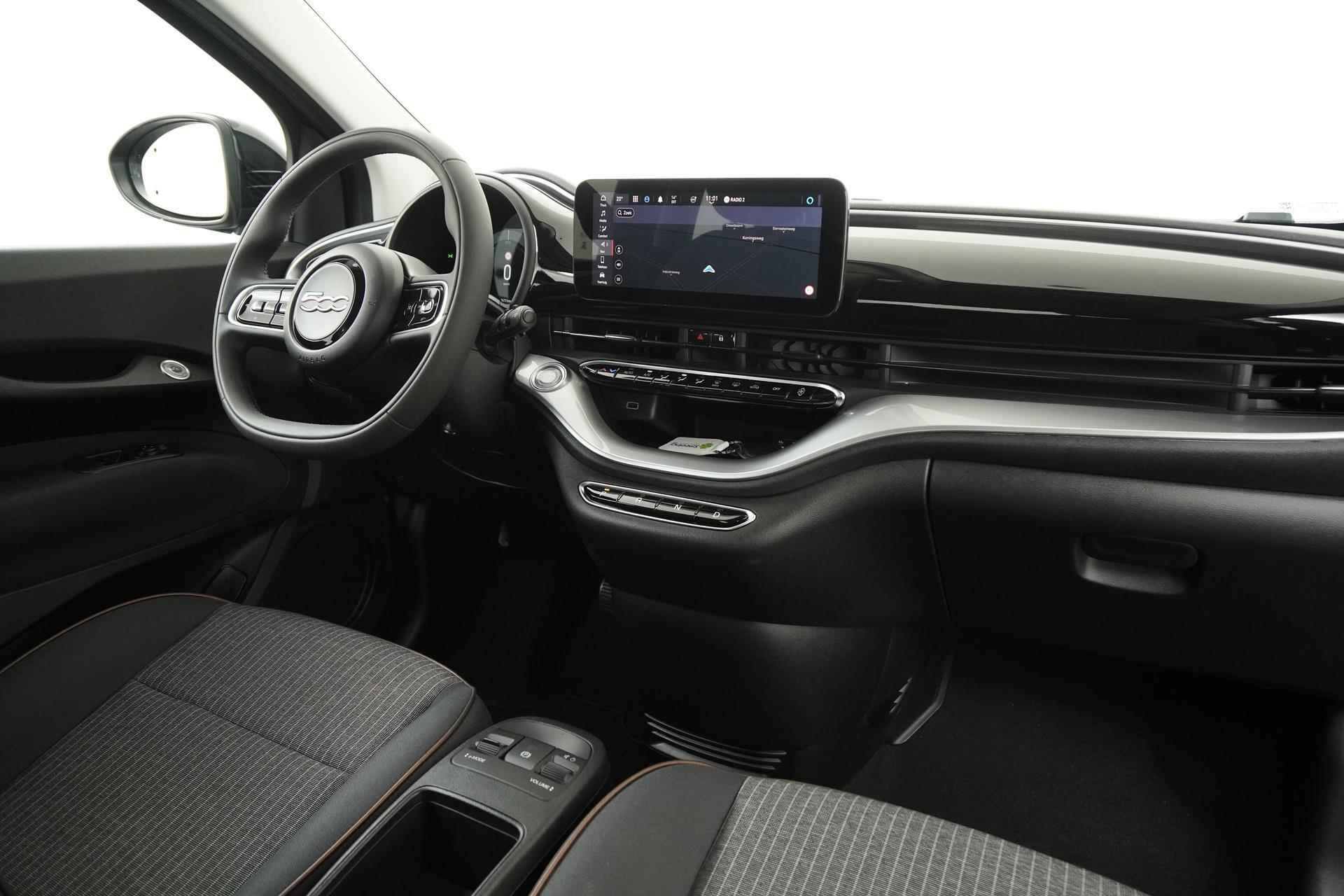 Fiat 500E Icon 42 kWh | Digital Cockpit | Navigatie | Apple Carplay | Zondag Open! - 2/37
