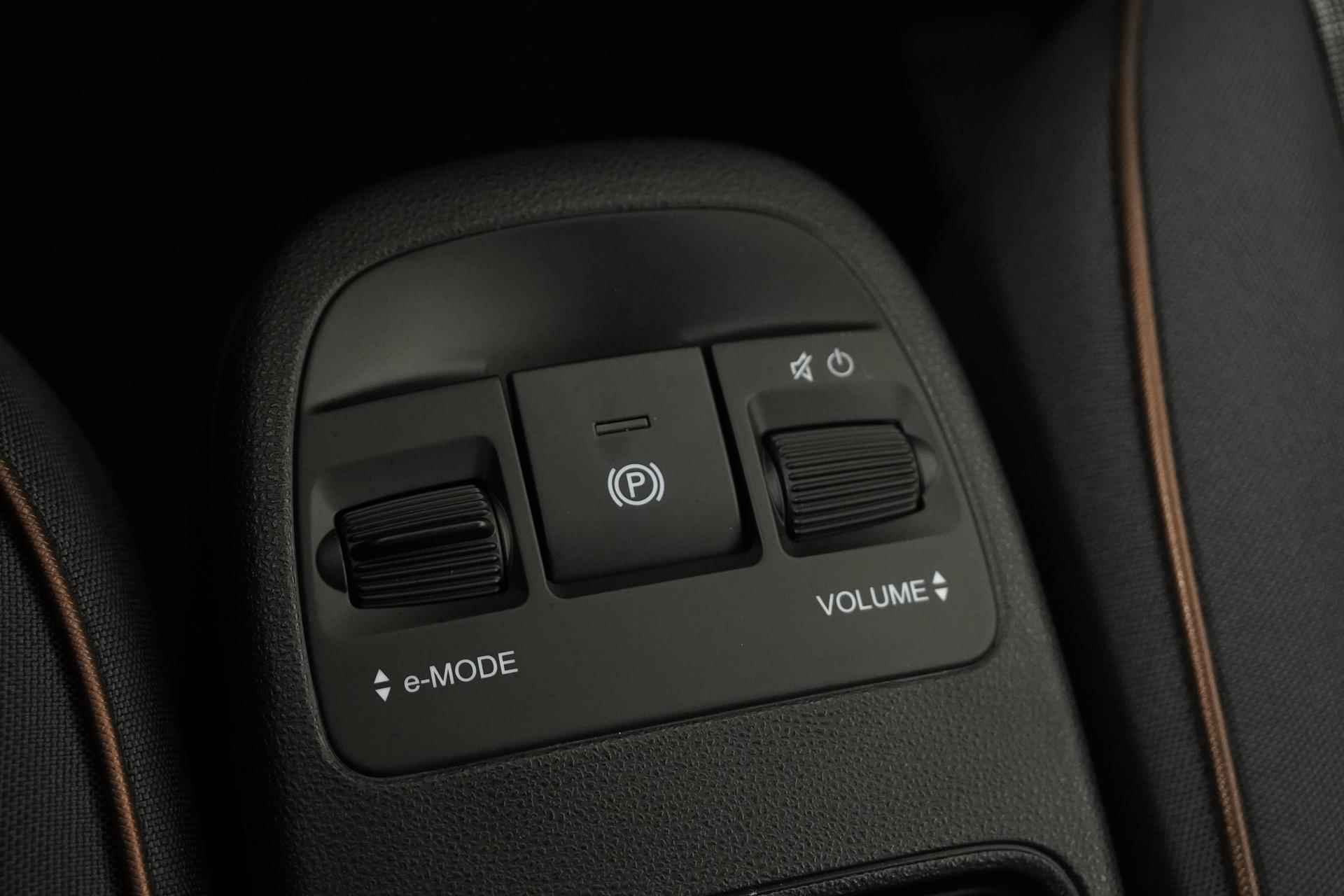 Fiat 500E Icon 42 kWh | Digital Cockpit | Navigatie | Apple Carplay | Zondag Open! - 12/37