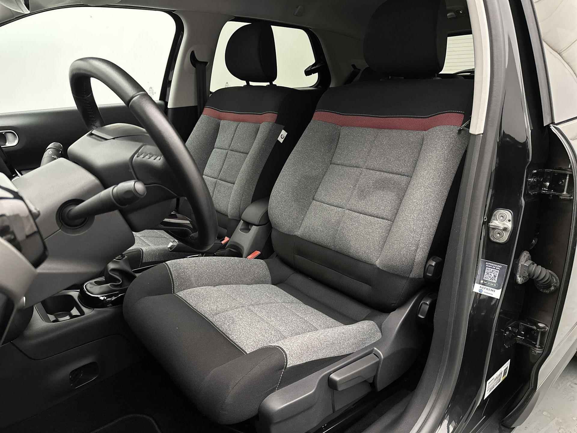 Citroen C4 Cactus SUV C-series 110 pk | Navigatie | Achteruitrijcamera | Parkeersensoren Achter | Comfortstoelen | Volledig Digitaal Instrumentenpaneel | LED Dagrijverlichting | DAB Ontvanger | Climate Control | Cruise Control | Apple Carplay/Android Auto | - 28/35