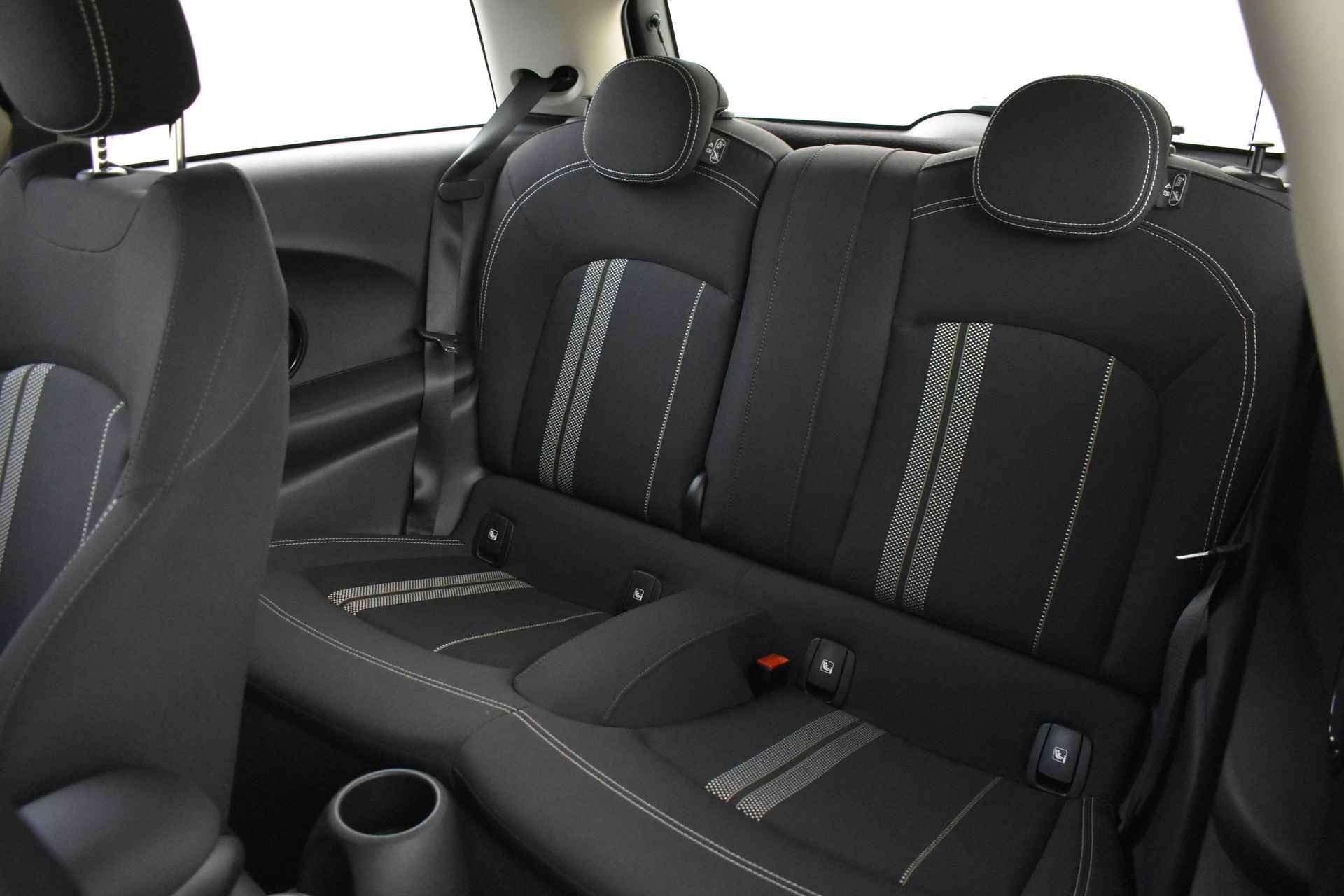 MINI Hatchback Electric / Comfort Access / PDC achter / Navigatie / Cruise Control - 10/49