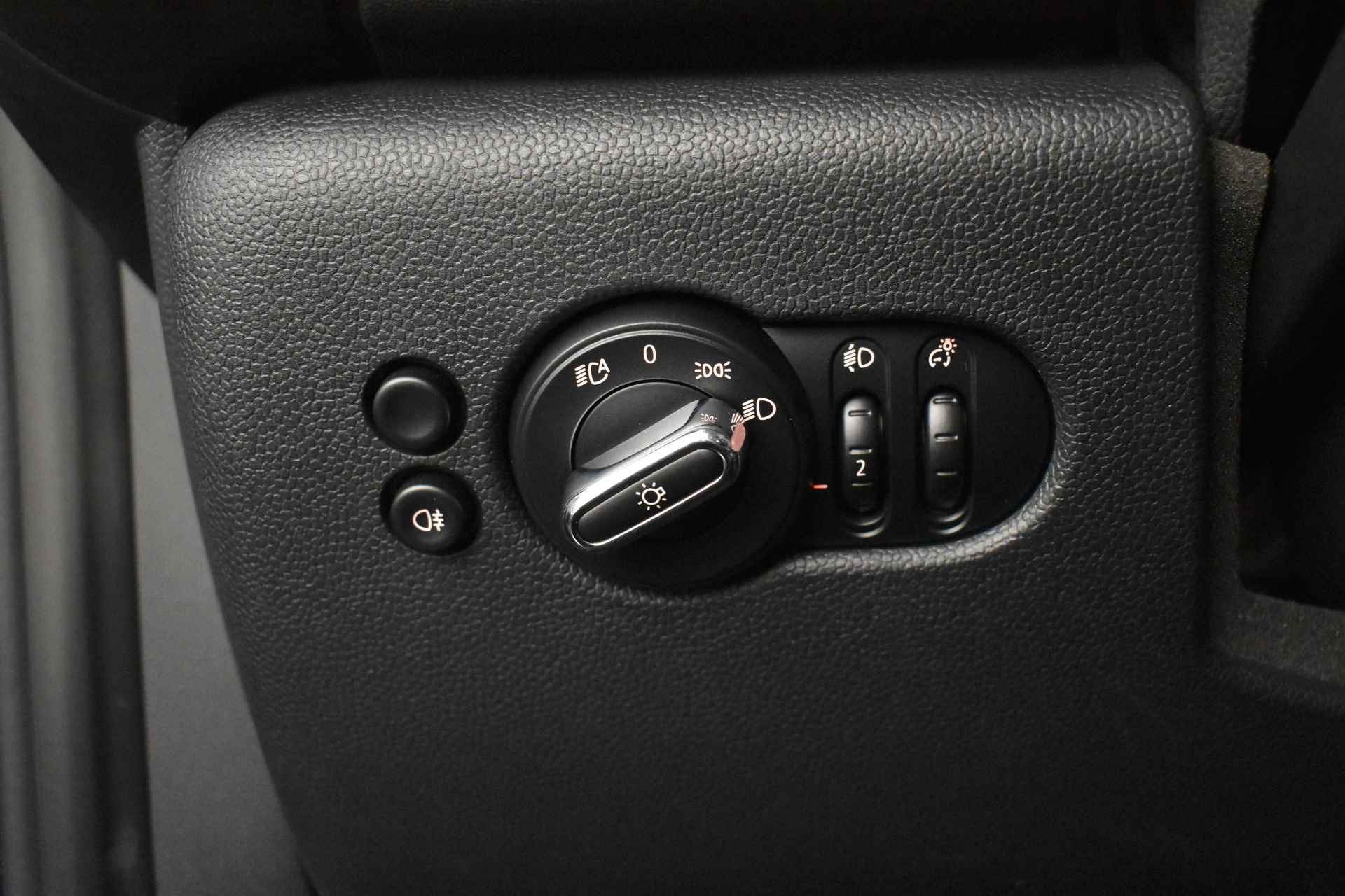 MINI Hatchback Electric / Comfort Access / PDC achter / Navigatie / Cruise Control - 30/49