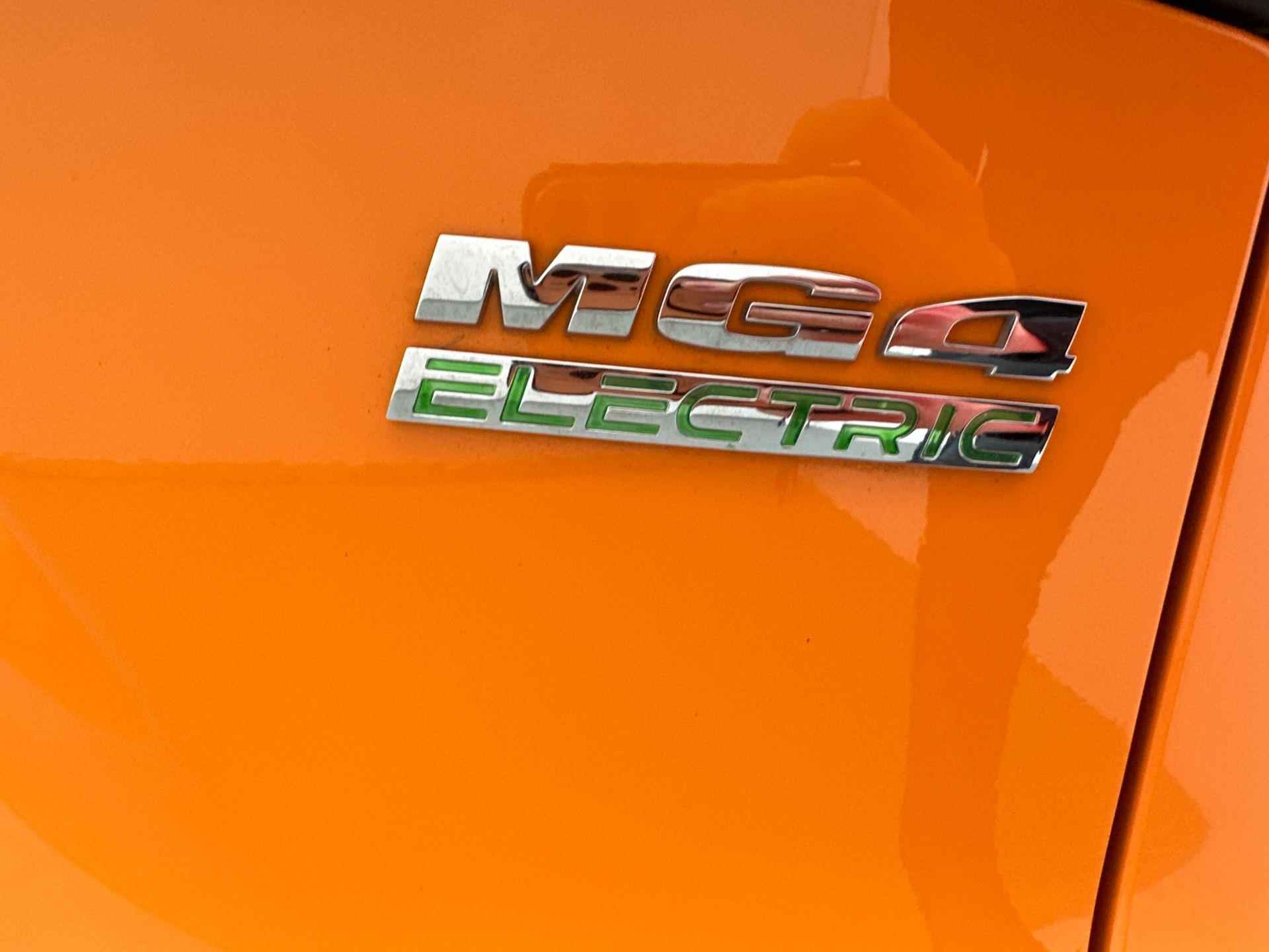 MG 4 Standard 51 kWh 170 PK | 350 KM WLTP |7 Jaar Garantie | Keyless | Apple Carplay & Android Auto - 12/20