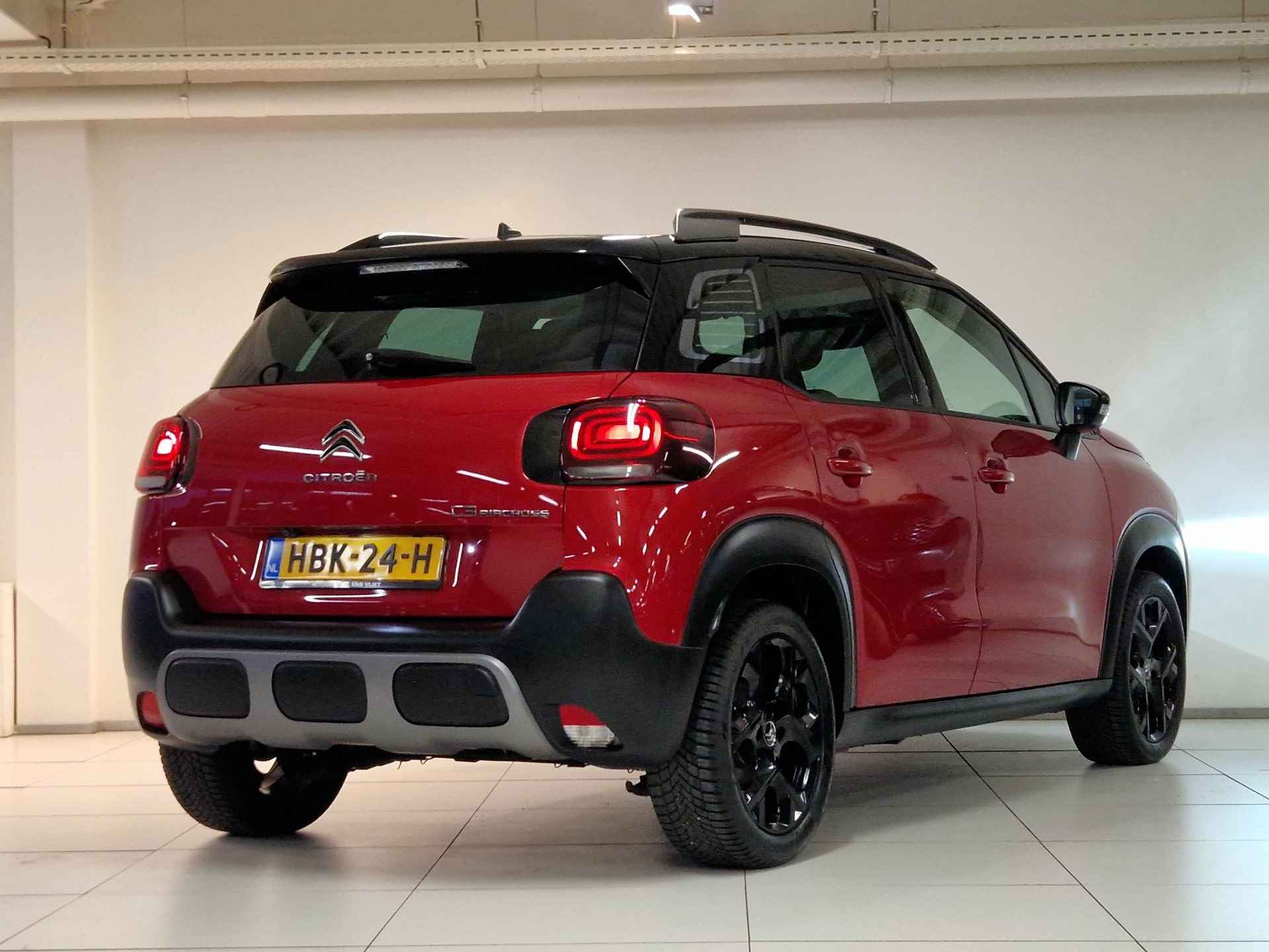 Citroen C3 Aircross 1.2 PureTech Shine 130PK | Automaat | Leder | Elektrisch dakraam | Navigatie | Voorruitverwarming | Stoelverwarming | - 3/27