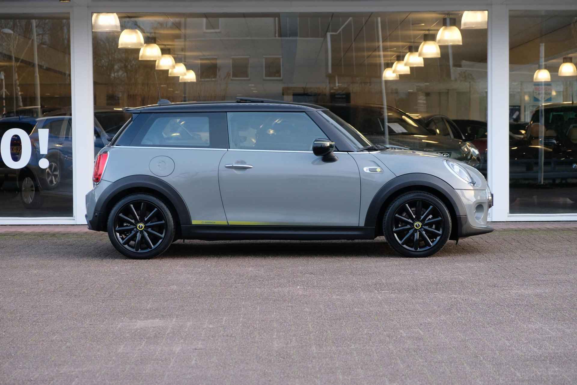 Mini Electric 184pk 32 kWh Greenwich | Navi | App Connect | Climate | Cruise | Panoramadak | Keyless | Camera - 4/26