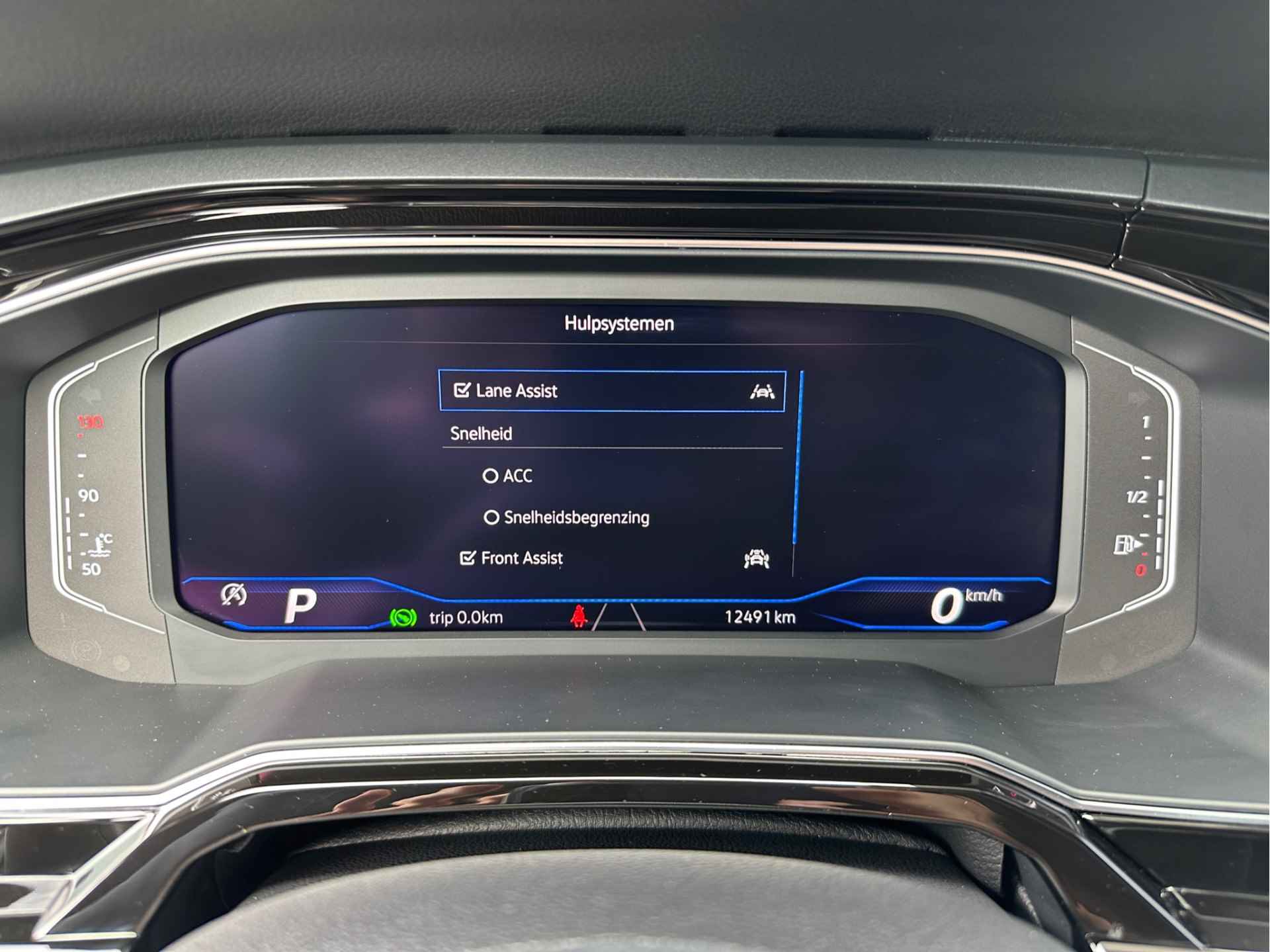 Volkswagen Taigo 1.5 TSI 150pk DSG R-Line | Led gril | Adapt. Cruise | Carplay | Rijklaar incl. garantie - 14/30