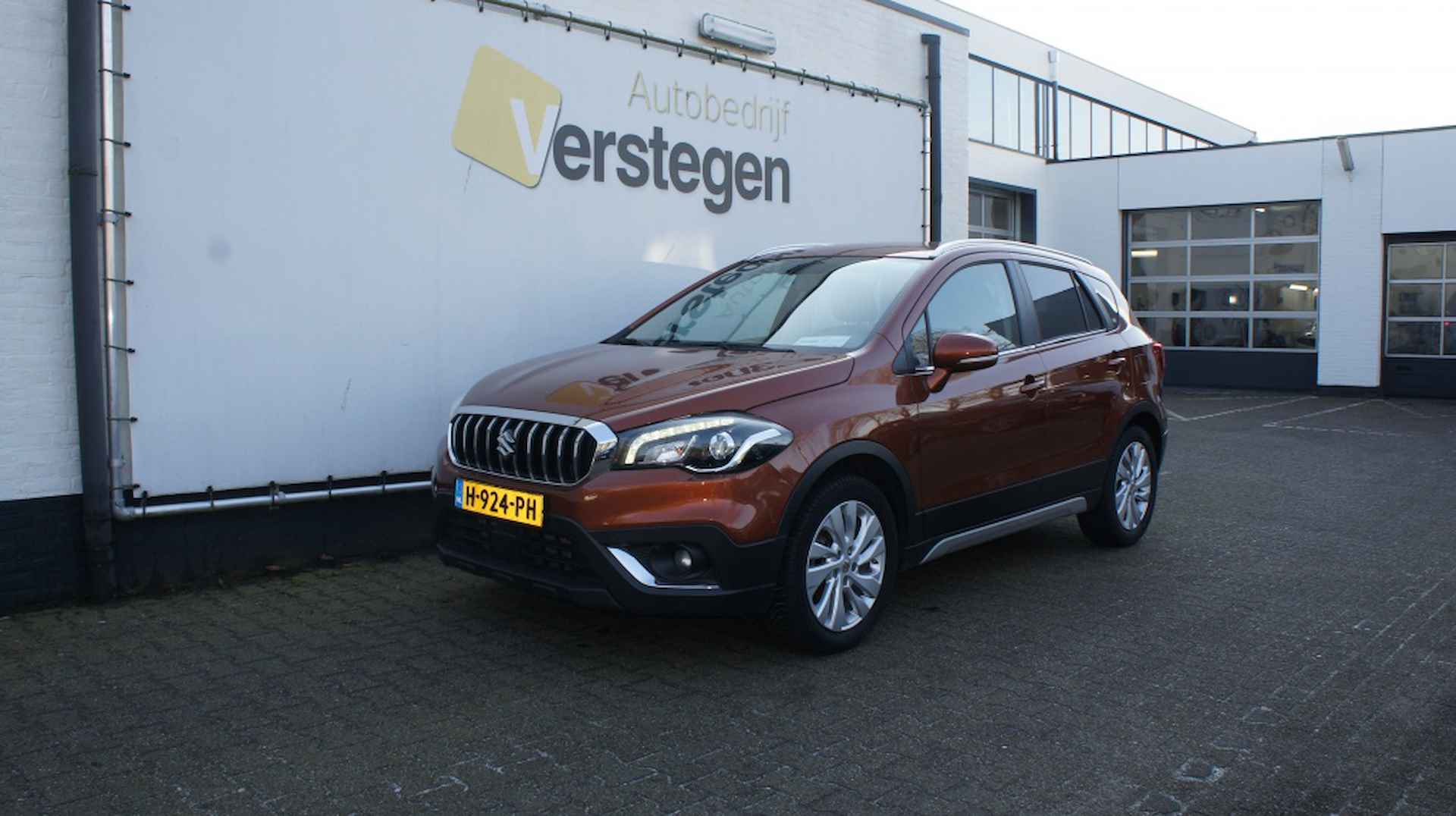 Suzuki S-Cross 1.0 B.jet Select - 4/27