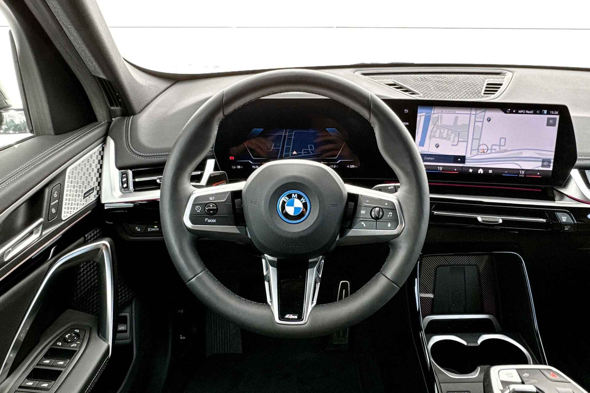 BMW iX1 eDrive20 | M Sport Pro | Harman Kardon | Comfort Access | Achteruitrijcamera | - 13/26