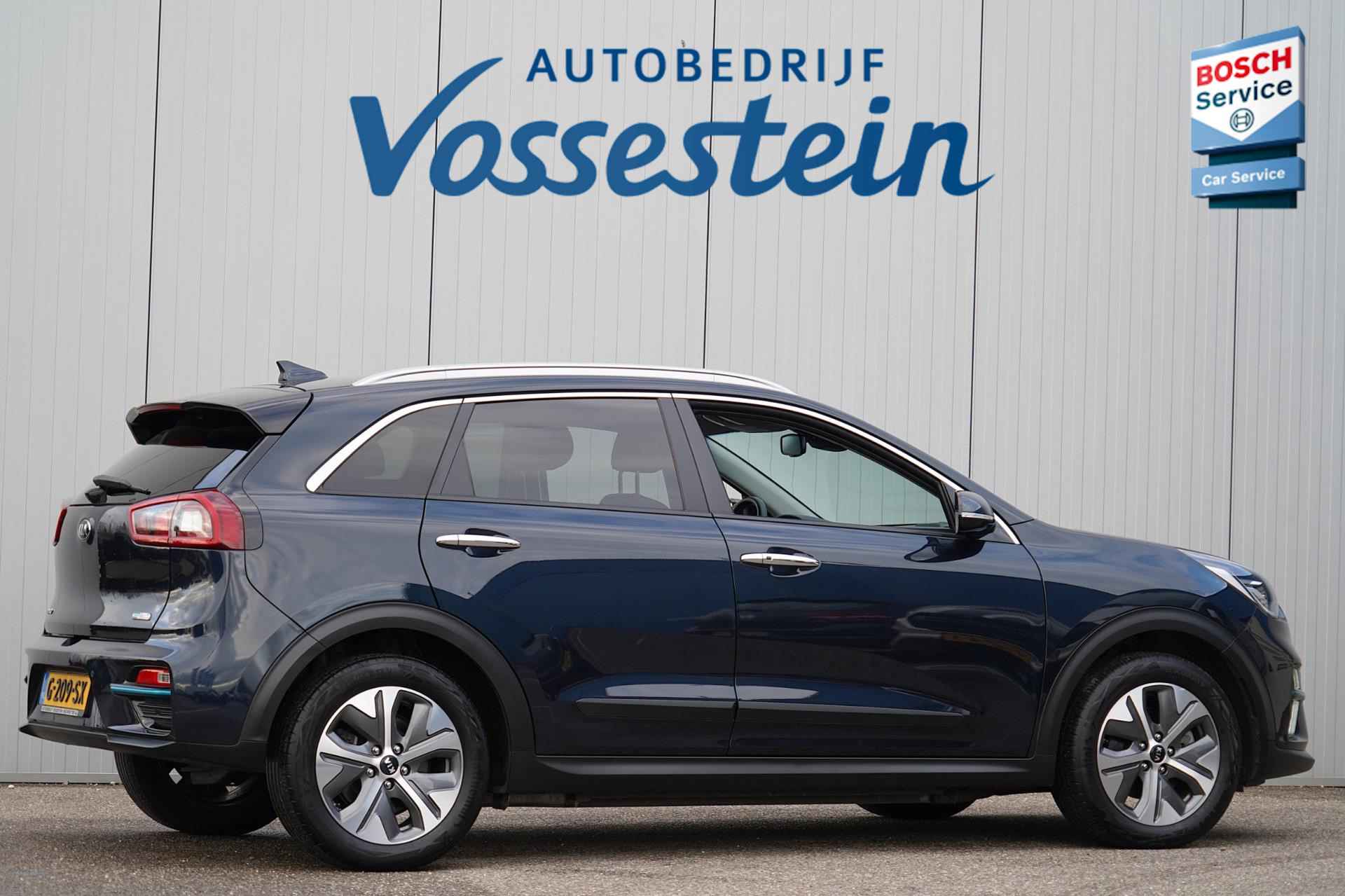 Kia E-Niro ExecutiveLine 64 kWh / Incl. BTW / Leder / Stoelverw. & Koeling / Camera / Carplay / JBL Audio - 2/38