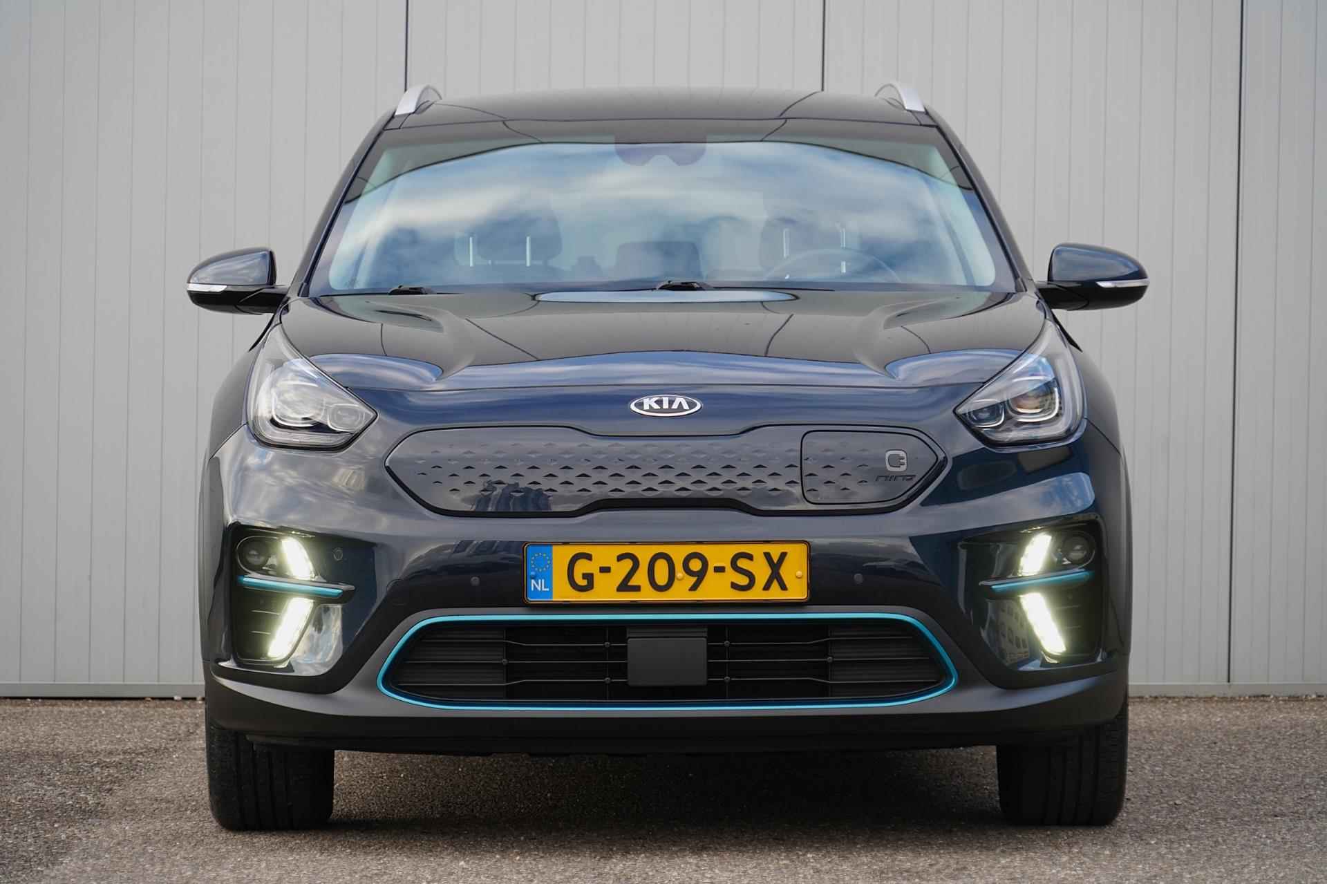 Kia E-Niro ExecutiveLine 64 kWh / Incl. BTW / Leder / Stoelverw. & Koeling / Camera / Carplay / JBL Audio - 26/38