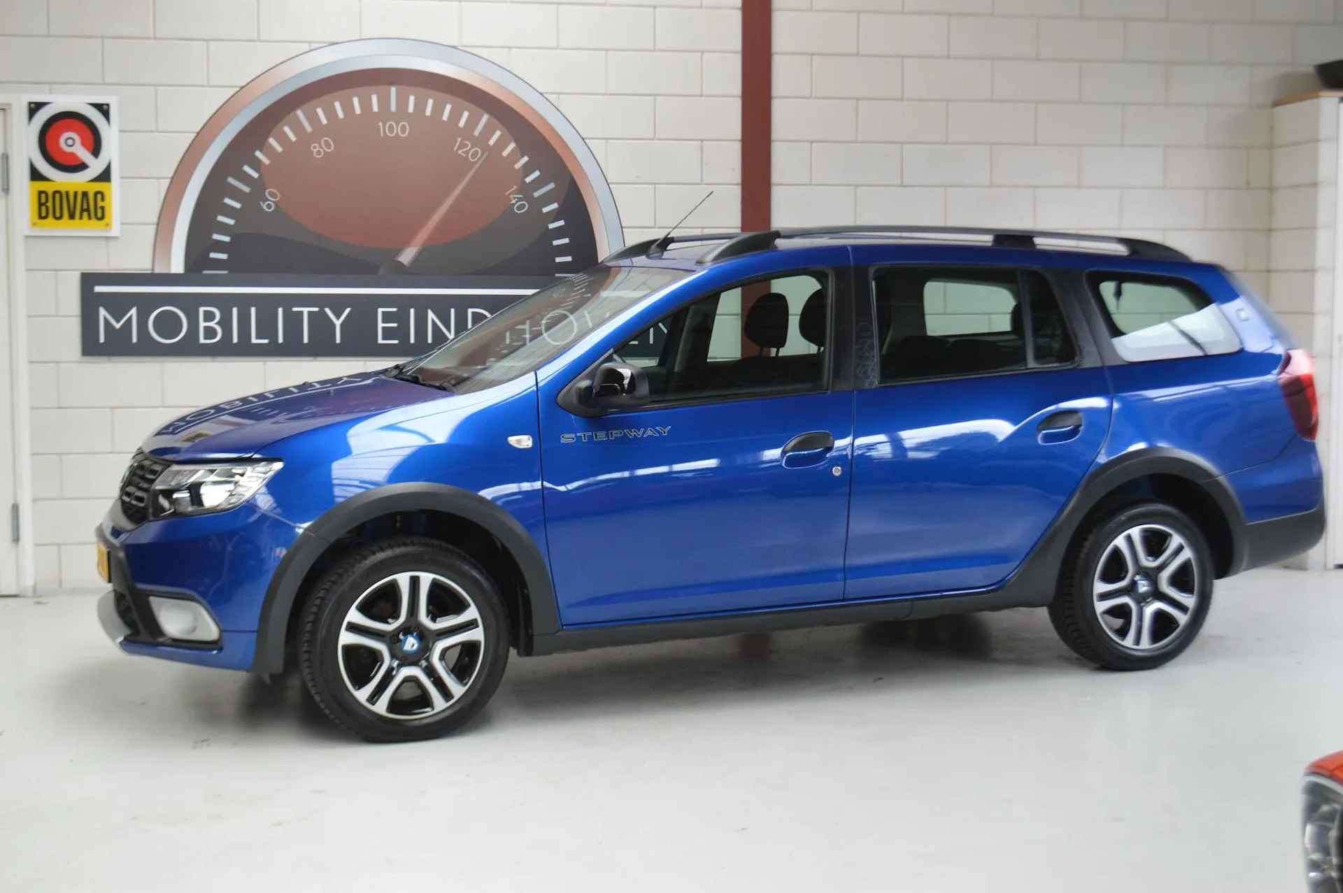 Dacia Logan MCV 1.0 TCe Bi-Fuel LPG Stepway Serie Limitee 15th Anniv. - 6/33