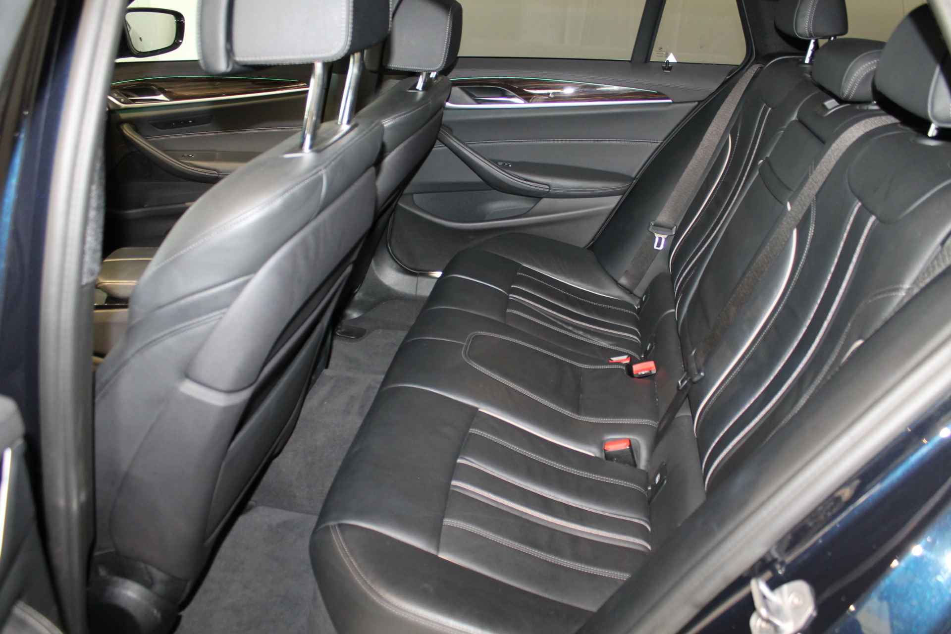 BMW 5-Serie Touring (g31) 520i 184pk Aut. High Executive Edition AUTOMAAT LED LMV CAMERA TREKHAAK SCHUIFDAK LEDER - 5/27