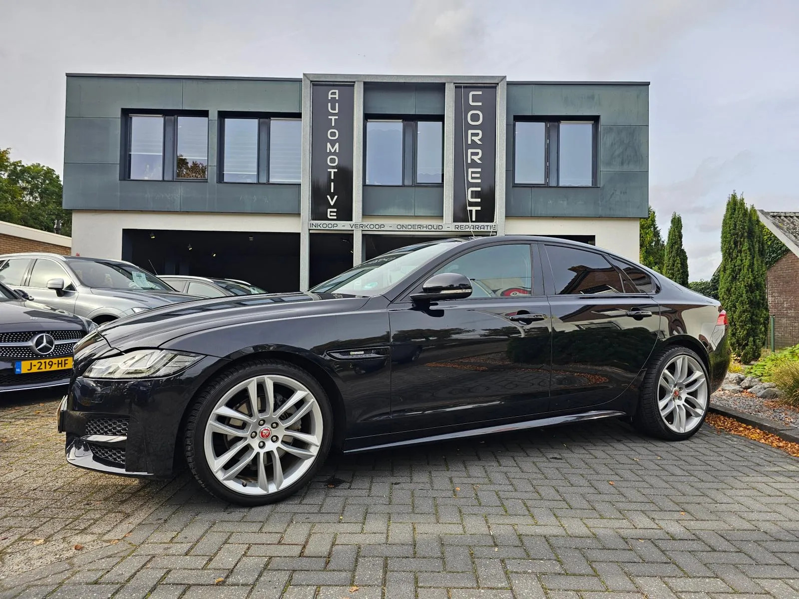 Jaguar XF R 2.0d Portfolio |LEDER|NAVI|Keyless|