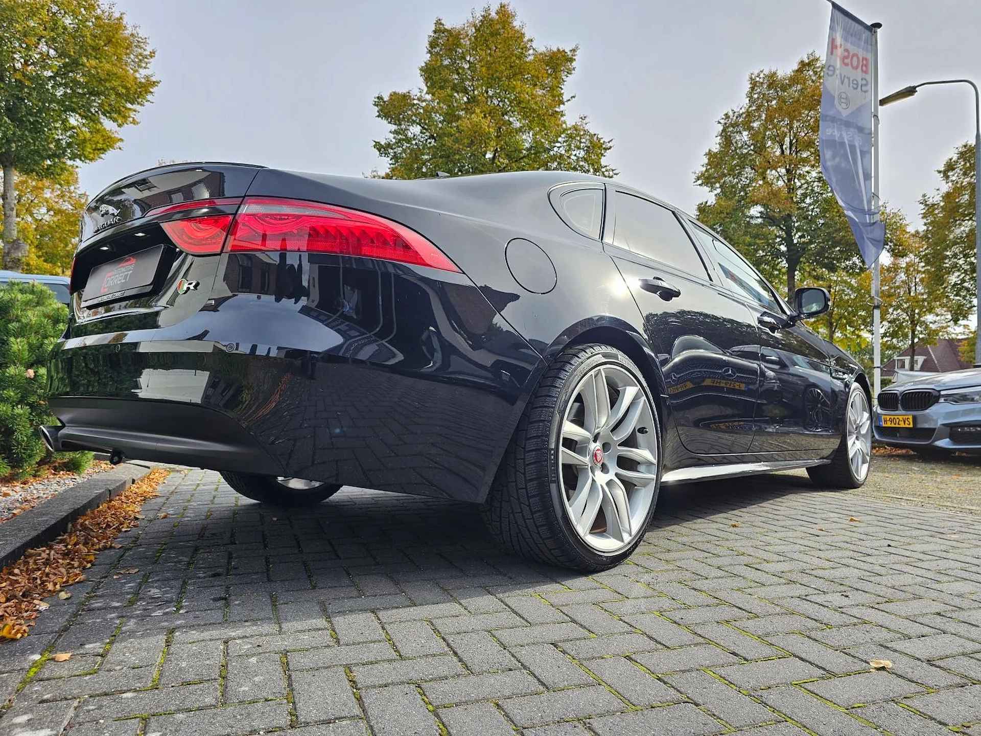 Jaguar XF R 2.0d Portfolio |LEDER|NAVI|Keyless| - 7/37