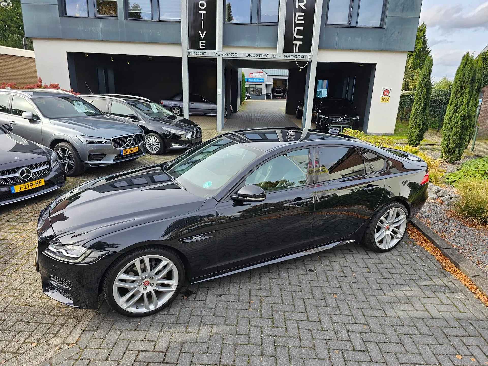 Jaguar XF R 2.0d Portfolio |LEDER|NAVI|Keyless| - 12/37