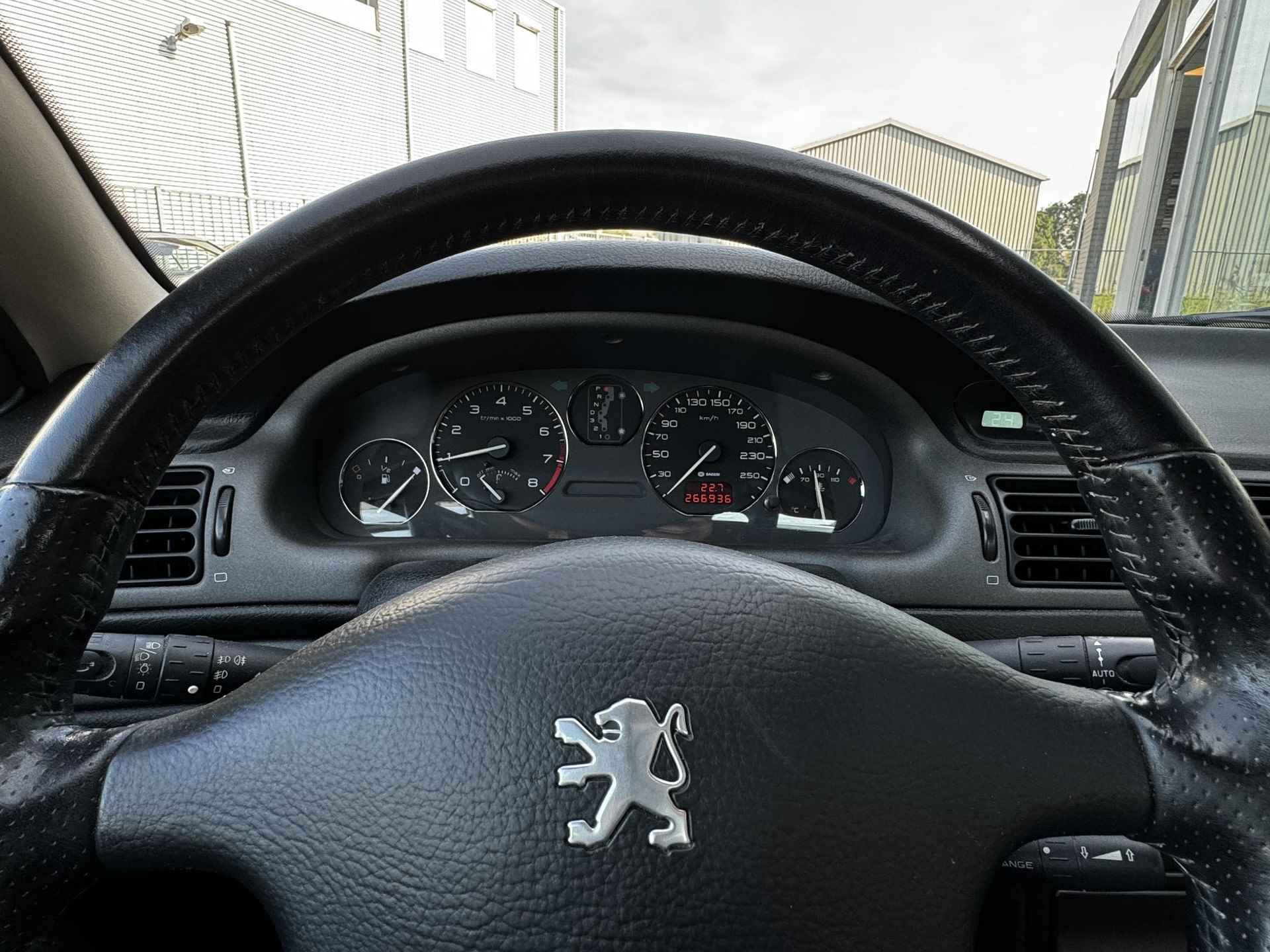 Peugeot 406 Coupé 2.0-16V - 5/25