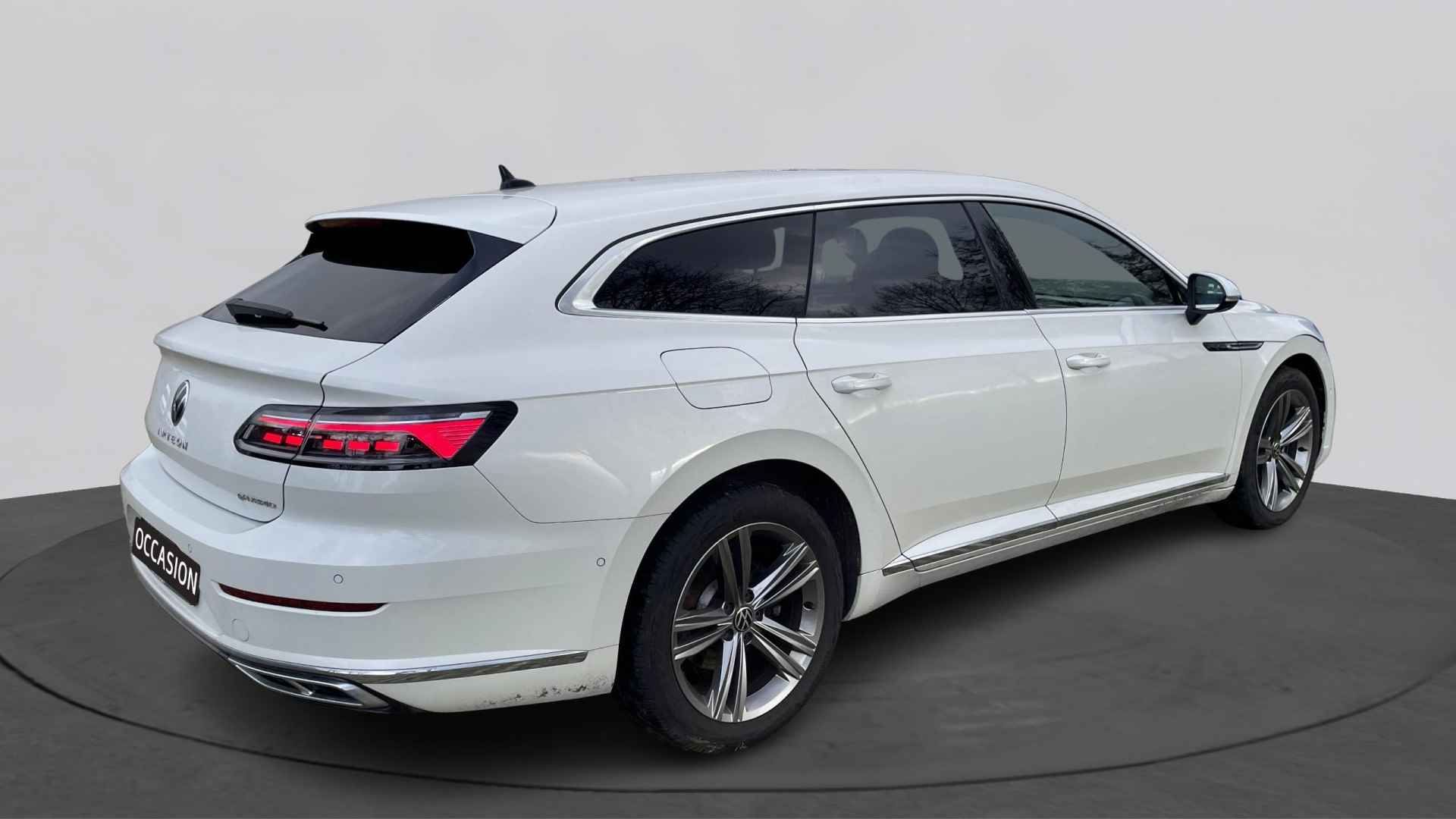 Volkswagen Arteon Shooting Brake 1.4 TSI eHybrid 218pk PHEV R-Line Business / Panoramadak / Trekhaak 1600kg / Travel Assist - 2/8