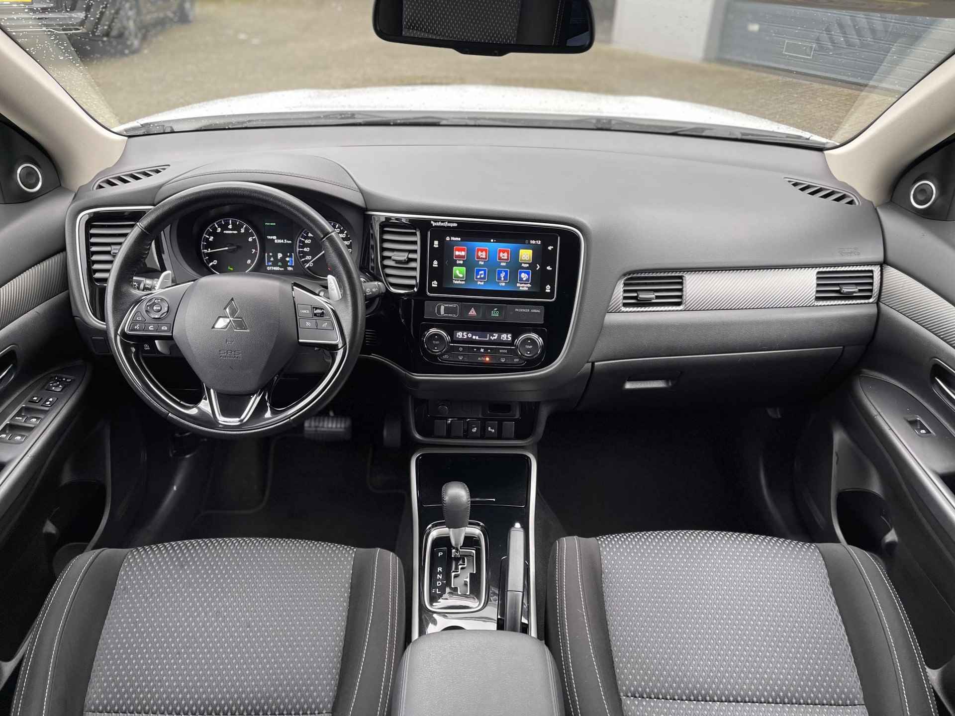 Mitsubishi Outlander 2.0 Connect Pro | Trekhaak | 360° Camera | Stuur- + Stoelverwarming | Apple Carplay/Android Auto | LED Koplampen | Rijklaarprijs! - 13/31