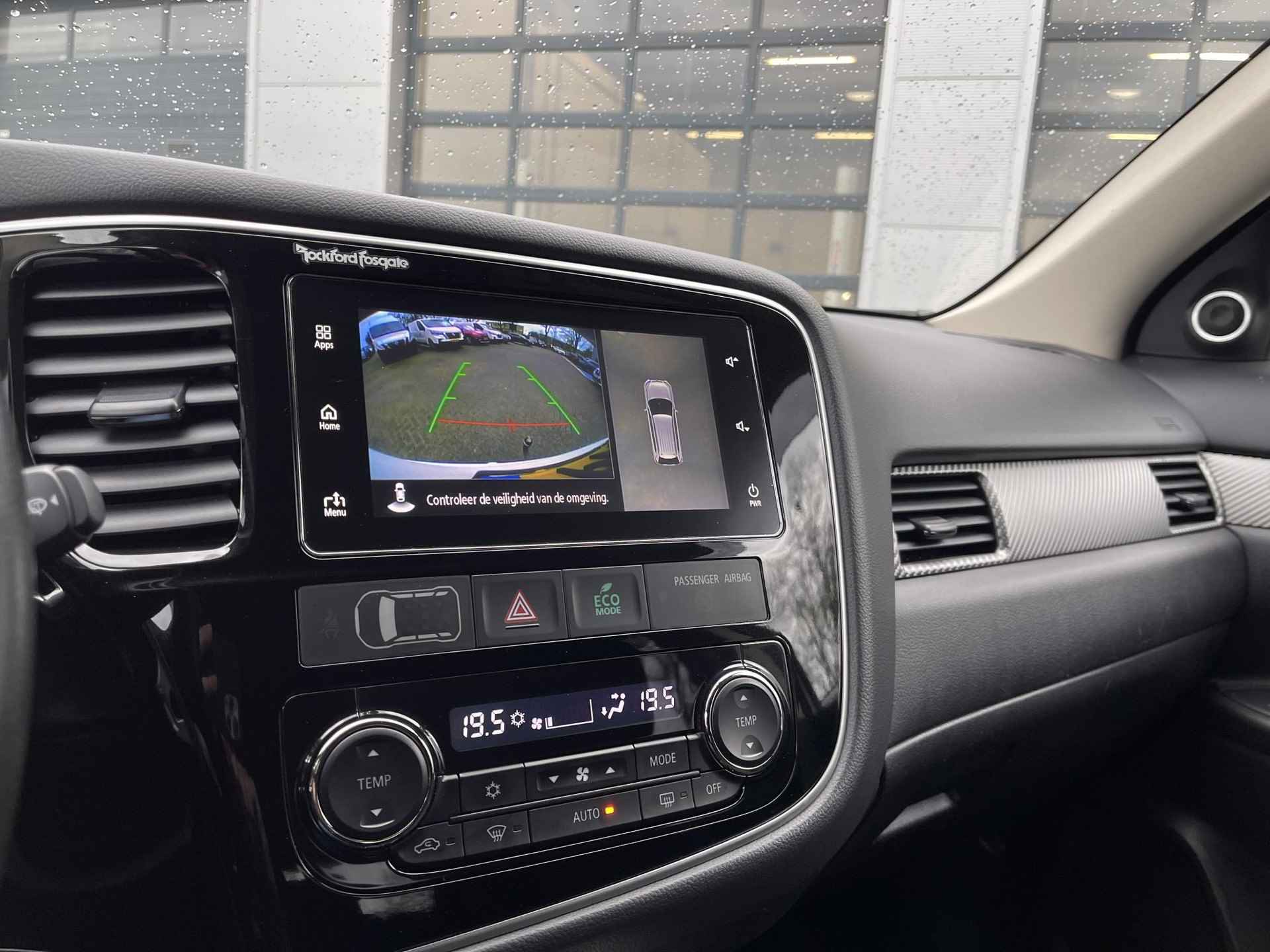 Mitsubishi Outlander 2.0 Connect Pro | Trekhaak | 360° Camera | Stuur- + Stoelverwarming | Apple Carplay/Android Auto | LED Koplampen | Rijklaarprijs! - 17/31