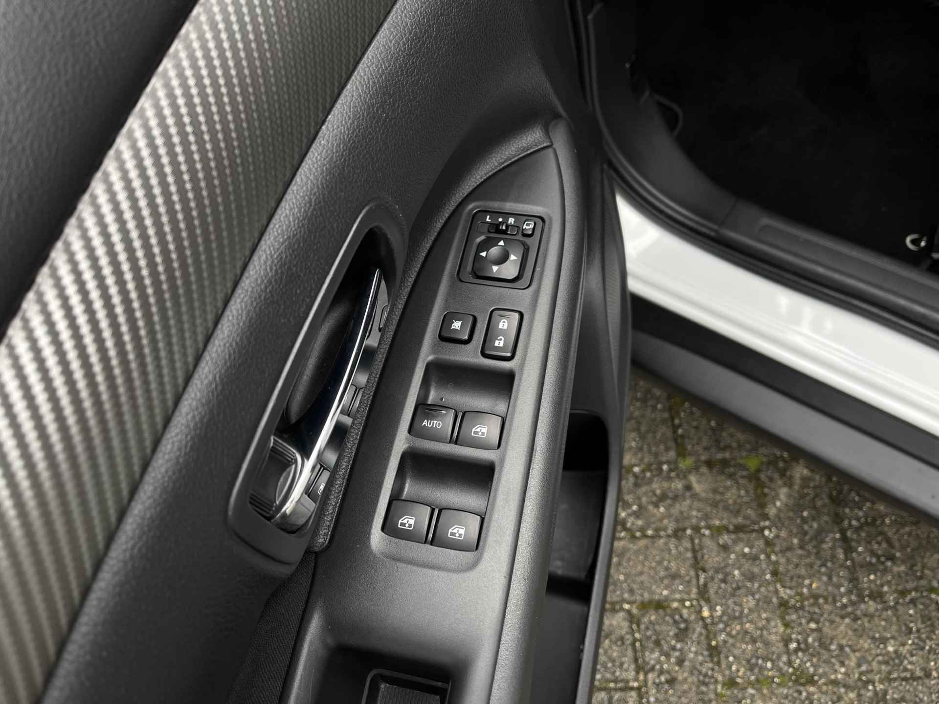 Mitsubishi Outlander 2.0 Connect Pro | Trekhaak | 360° Camera | Stuur- + Stoelverwarming | Apple Carplay/Android Auto | LED Koplampen | Rijklaarprijs! - 28/31
