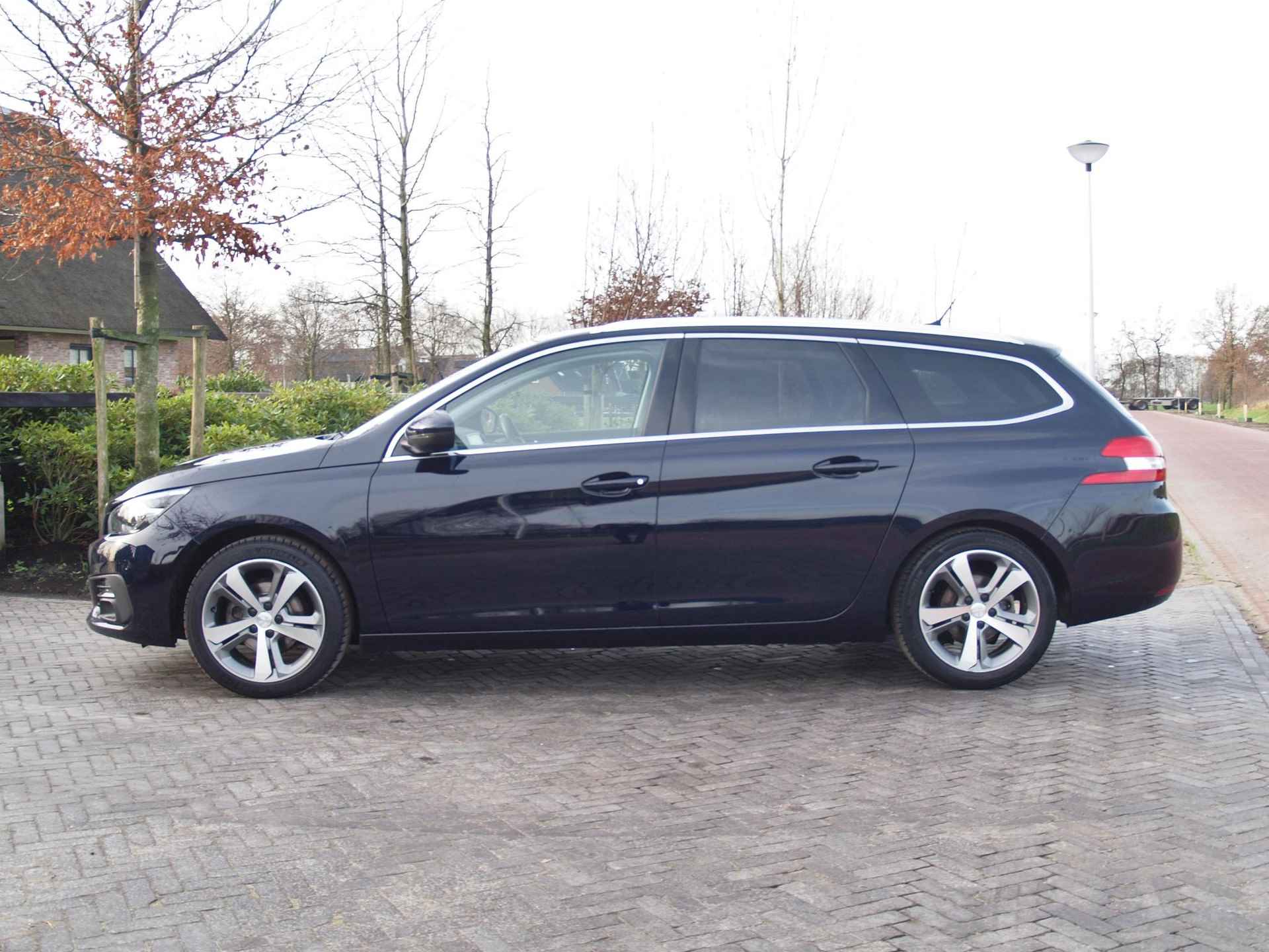 Peugeot 308 SW 1.5 BlueHDi Blue Lease Premium 130PK |Leer | Panoramadak | Camera | 17 Inch | Navi | NL-Auto | - 7/35