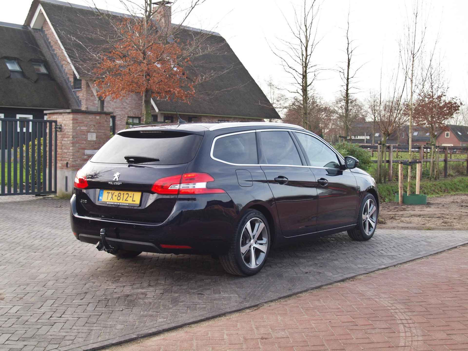 Peugeot 308 SW 1.5 BlueHDi Blue Lease Premium 130PK |Leer | Panoramadak | Camera | 17 Inch | Navi | NL-Auto | - 10/35