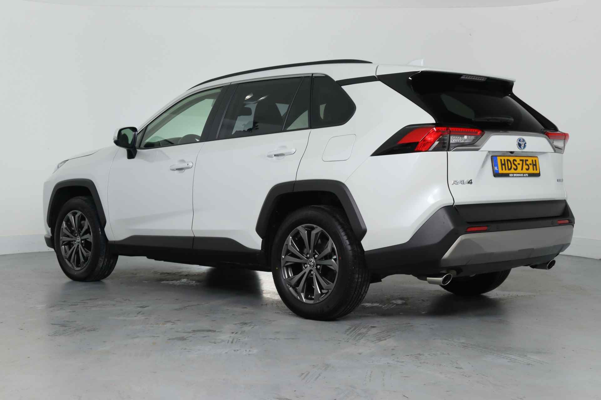 Toyota RAV4 2.5 Hybrid Style | LED | Leder | Navi | Stoel/Stuur Verwarming | Keyless | Cruise Adaptive | Camera | Elek. Achterklep | Elek. S - 6/34