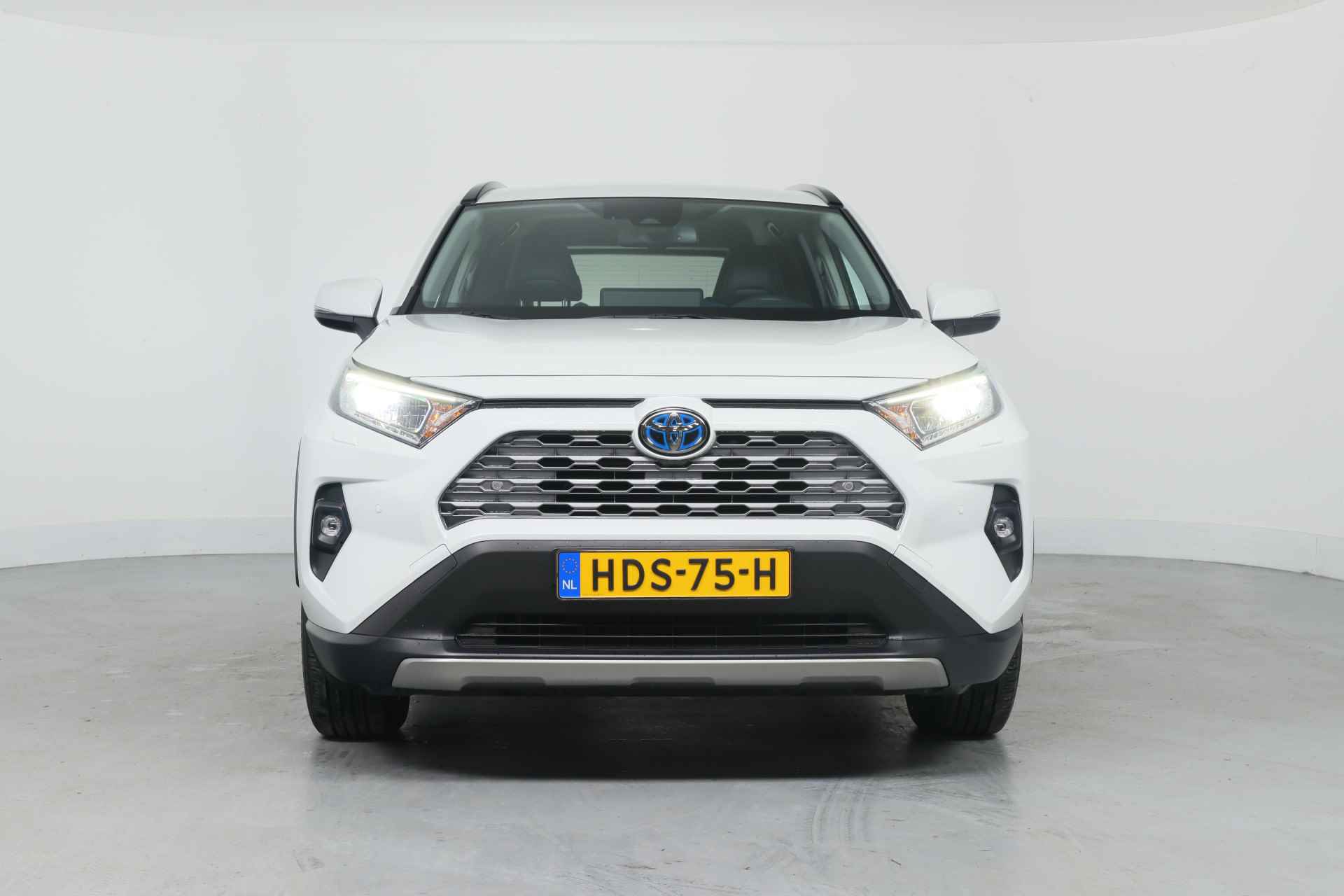 Toyota RAV4 2.5 Hybrid Style | LED | Leder | Navi | Stoel/Stuur Verwarming | Keyless | Cruise Adaptive | Camera | Elek. Achterklep | Elek. S - 3/34