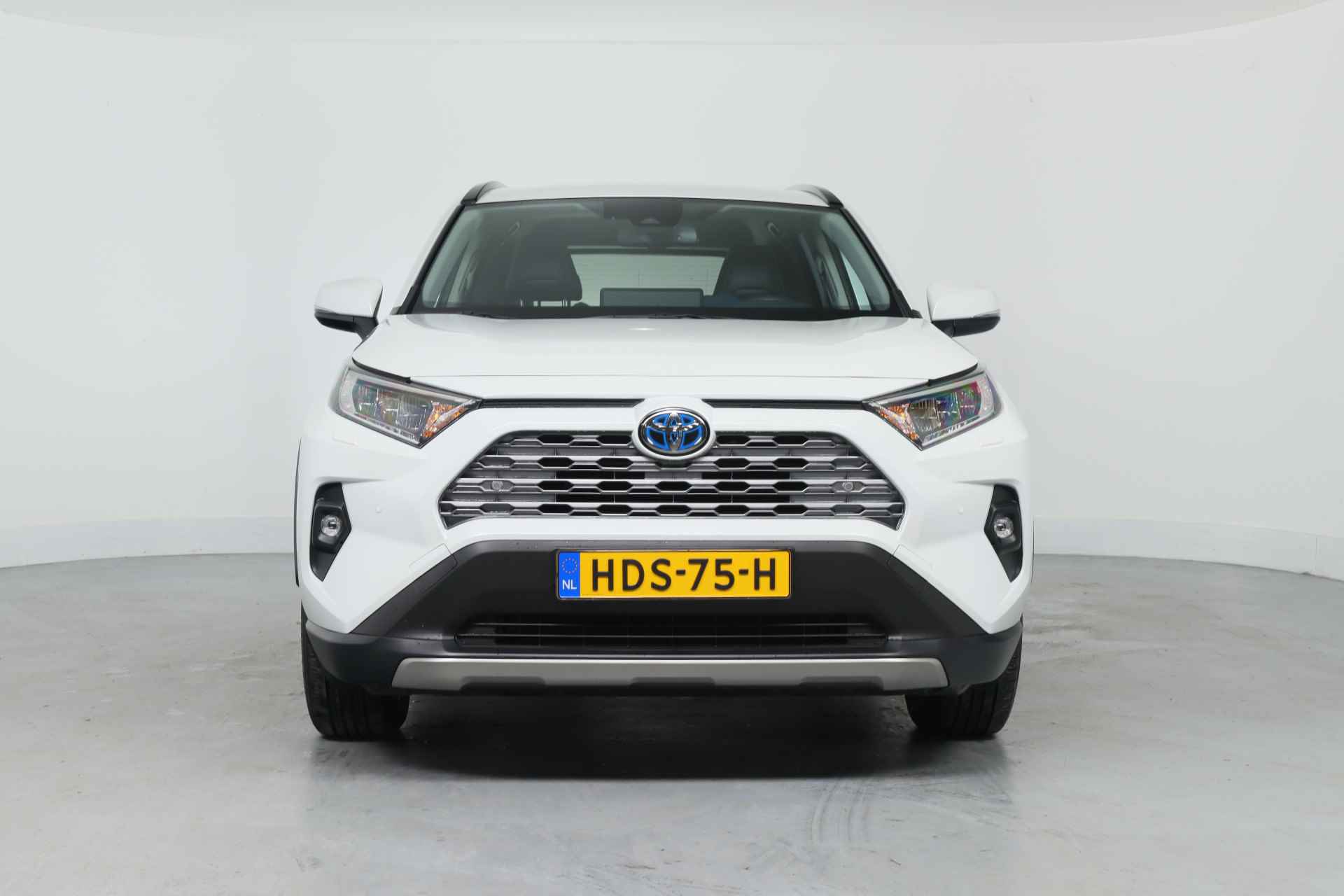 Toyota RAV4 2.5 Hybrid Style | LED | Leder | Navi | Stoel/Stuur Verwarming | Keyless | Cruise Adaptive | Camera | Elek. Achterklep | Elek. S - 4/34