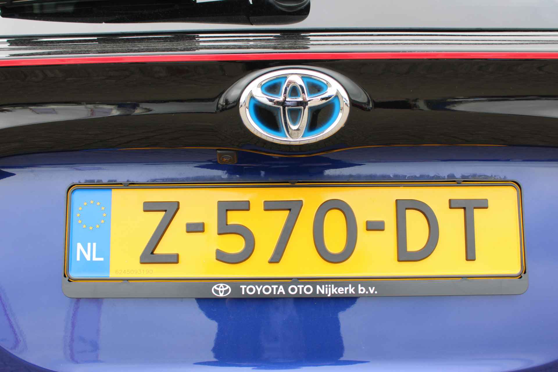 Toyota Yaris 1.5 Hybrid Executive Limited - 10/48