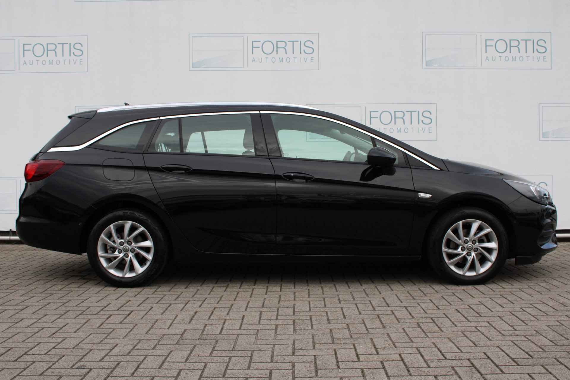 Opel Astra Sports Tourer 1.2 Business Elegance NL AUTO | TREKHAAK | CARPLAY | CAMERA | - 18/33