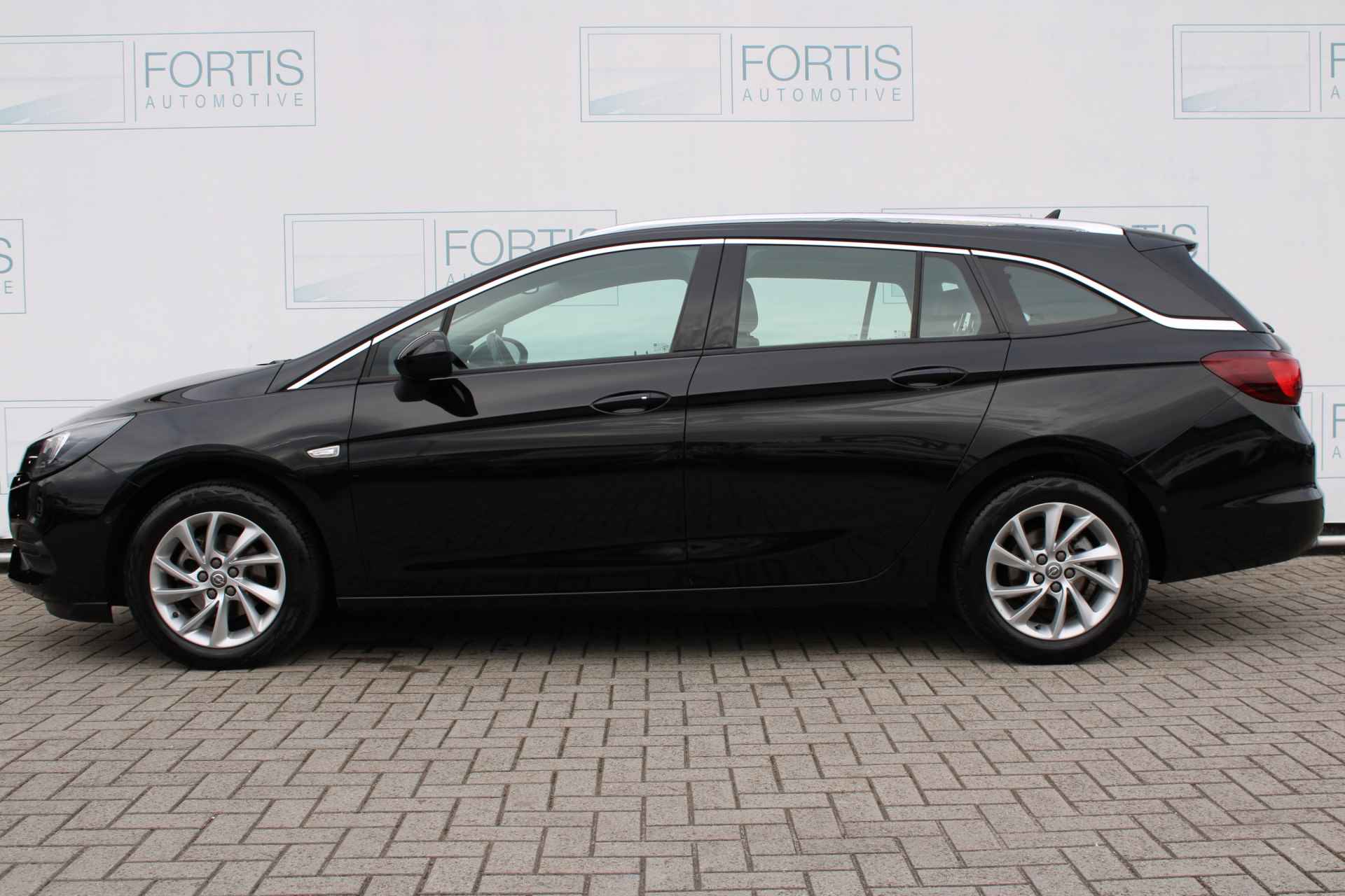 Opel Astra Sports Tourer 1.2 Business Elegance NL AUTO | TREKHAAK | CARPLAY | CAMERA | - 19/33