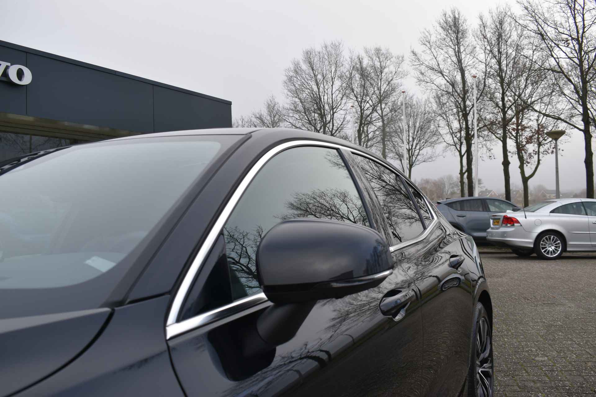 Volvo S60 Recharge T6 350PK Automaat AWD Ultimate Bright | Stoelmassage/ventilatie | B&W Audio | 360° Camera | Trekhaak | - 3/44