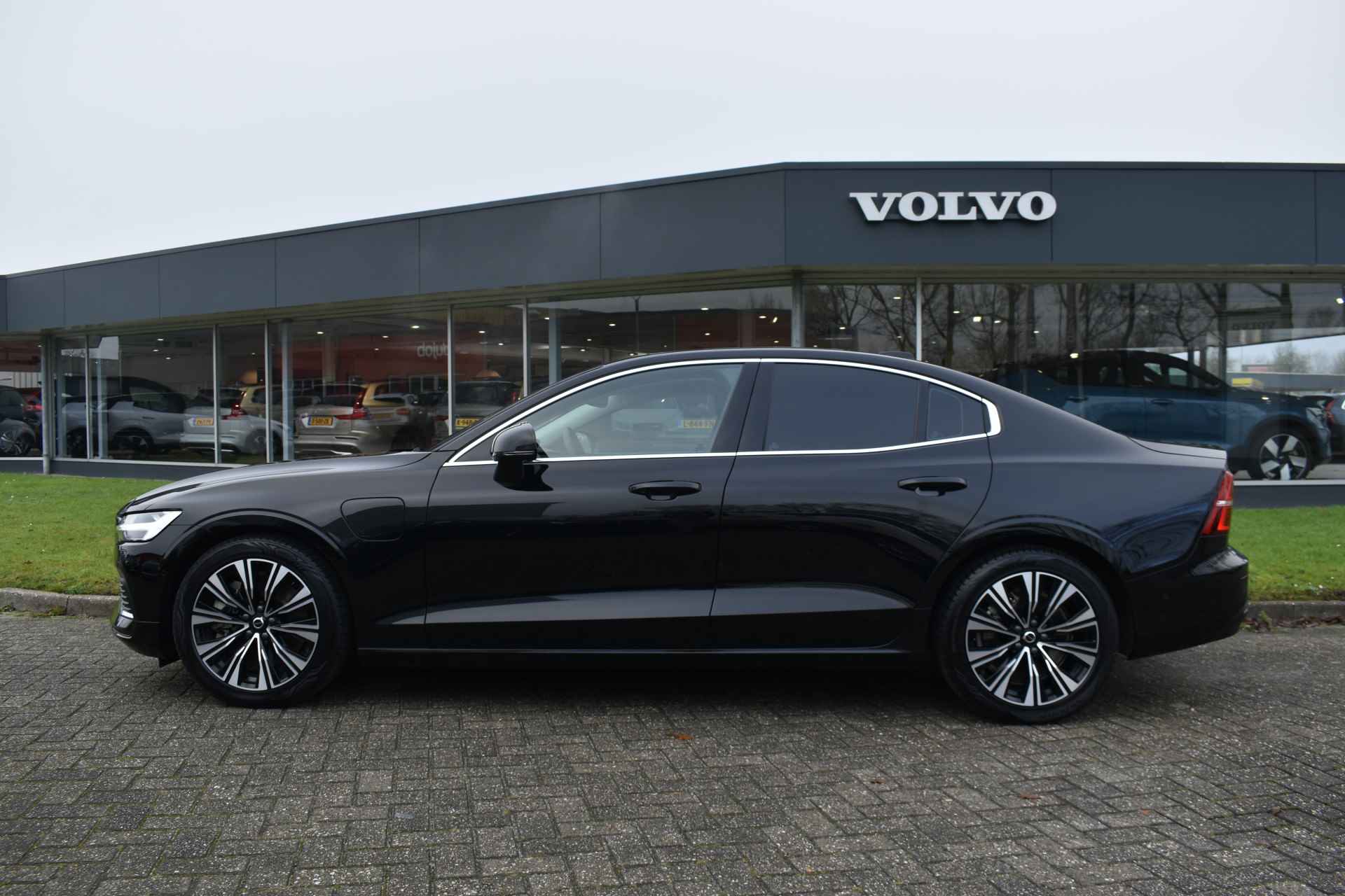 Volvo S60 Recharge T6 350PK Automaat AWD Ultimate Bright | Stoelmassage/ventilatie | B&W Audio | 360° Camera | Trekhaak | - 6/44