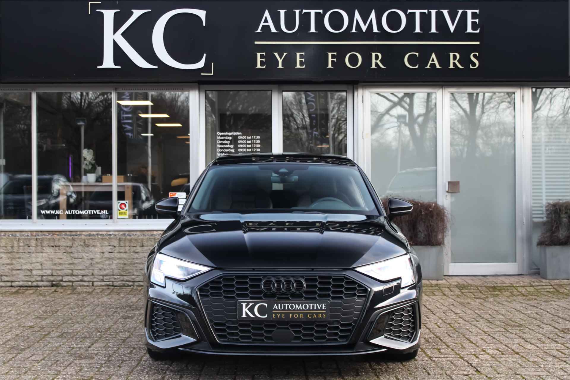 Audi A3 Limousine 35TFSi S-Edition | RS | Pano | Sfeer - 4/31