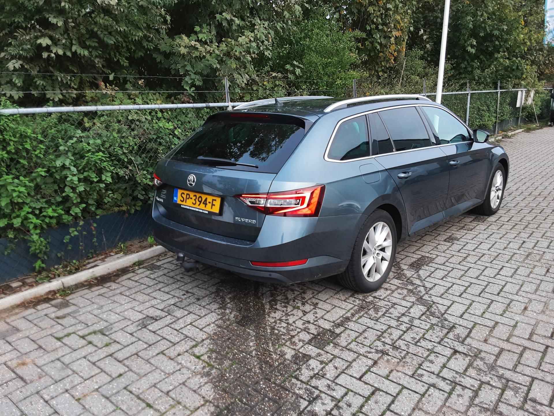 Skoda Superb Combi 1.6 TDI Ambition Business AUTOMAAT - 3/21