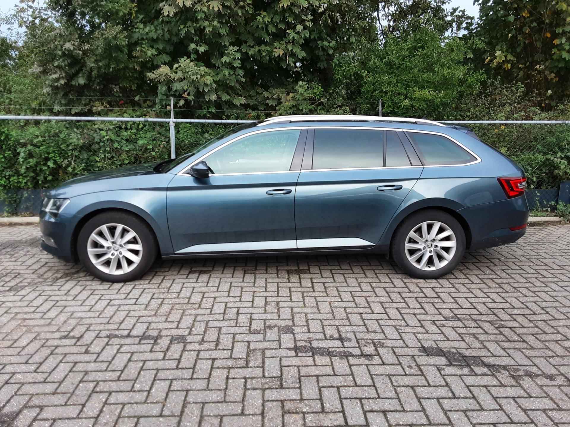 Skoda Superb Combi 1.6 TDI Ambition Business AUTOMAAT - 4/21