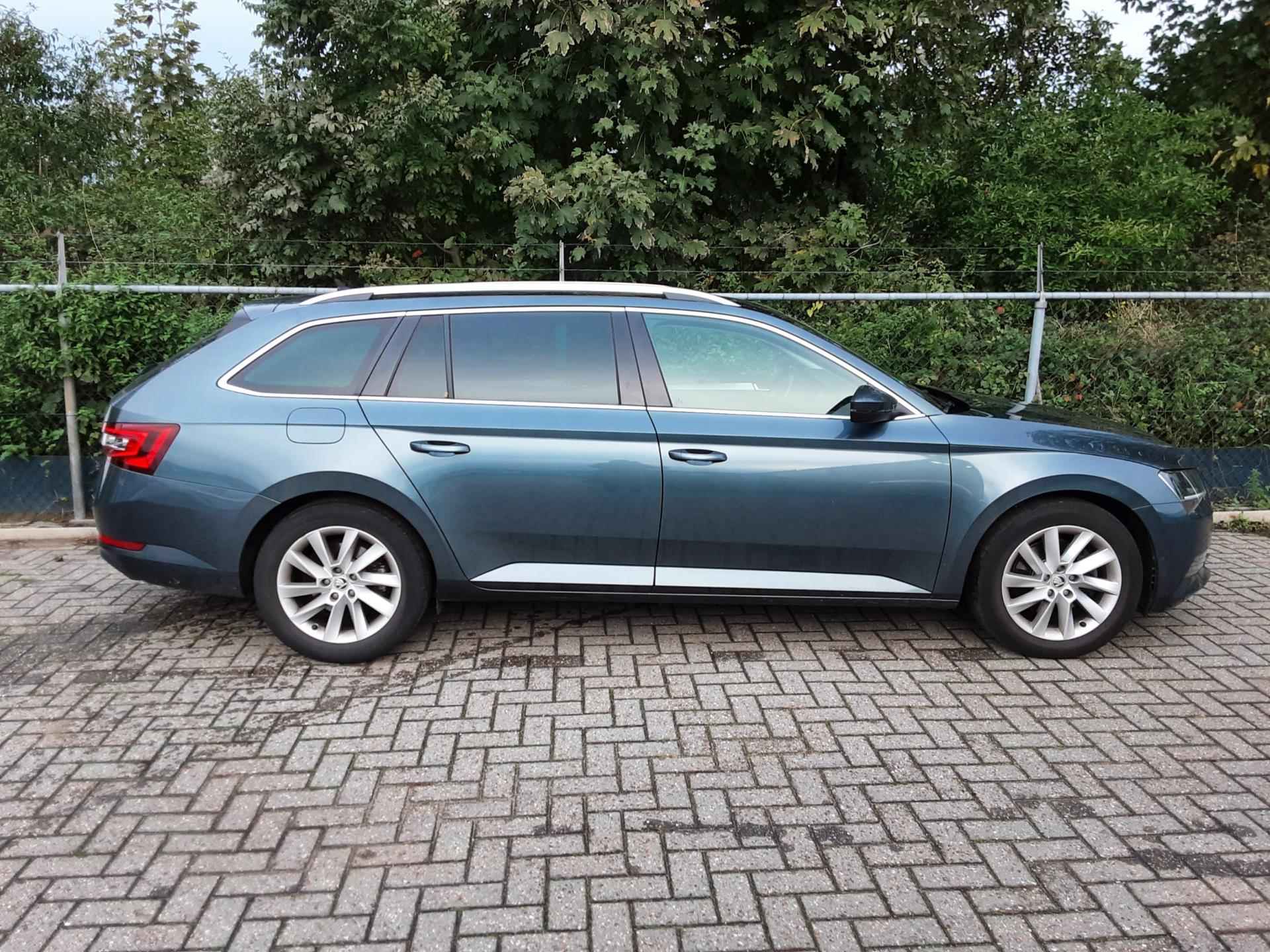 Skoda Superb Combi 1.6 TDI Ambition Business AUTOMAAT - 5/21