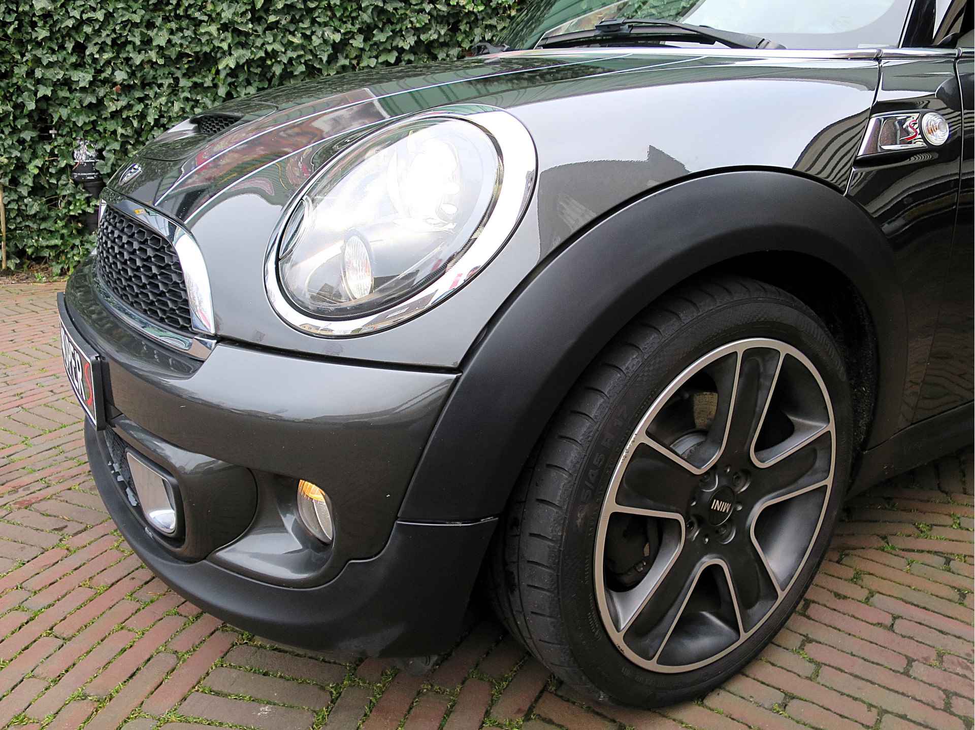 MINI Clubman 1.6 Cooper S Chili R55 LCI automaat met Pano, Leer, Navi, BT, HK audio en 17" - 28/50