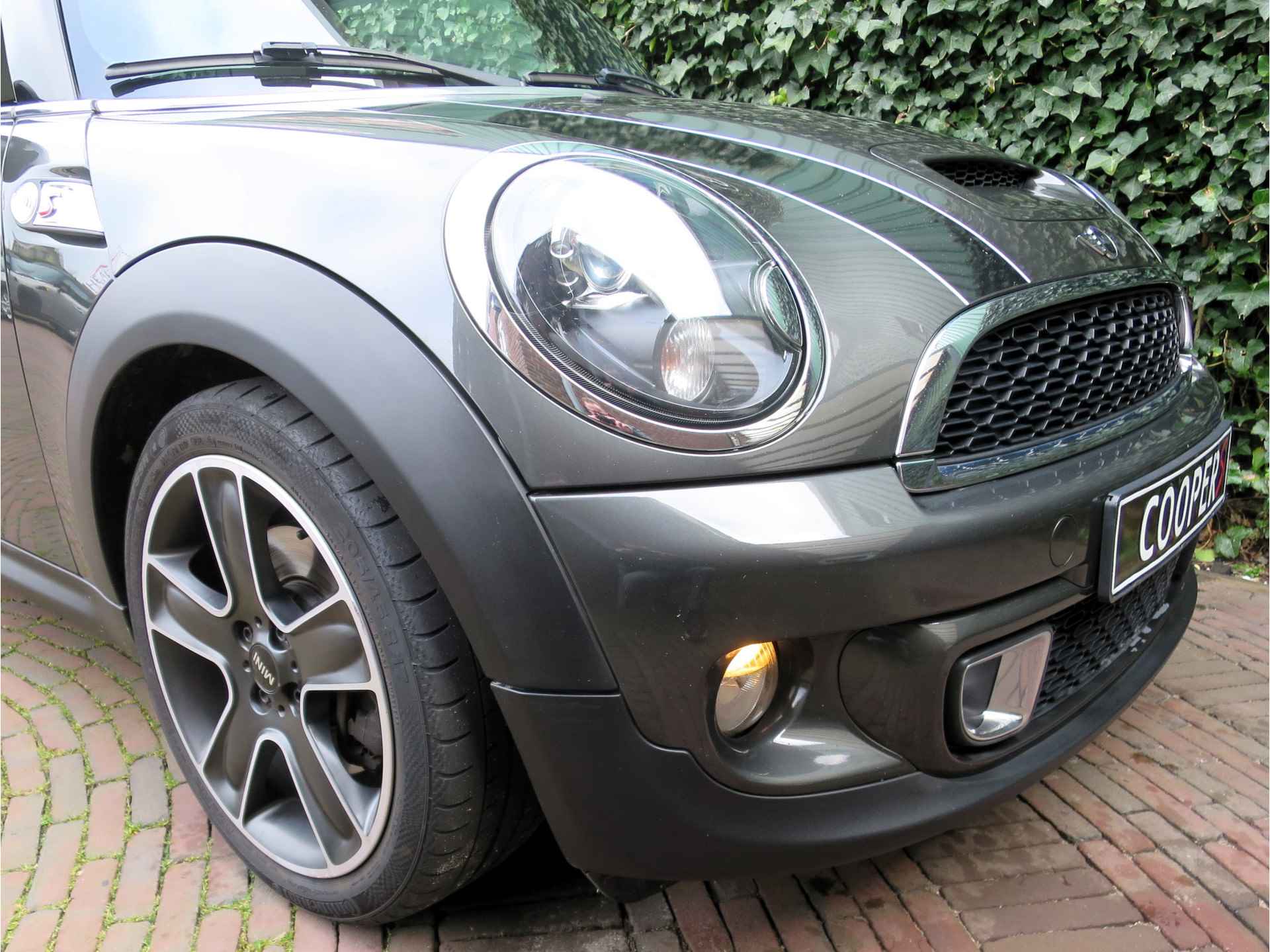 MINI Clubman 1.6 Cooper S Chili R55 LCI automaat met Pano, Leer, Navi, BT, HK audio en 17" - 29/50