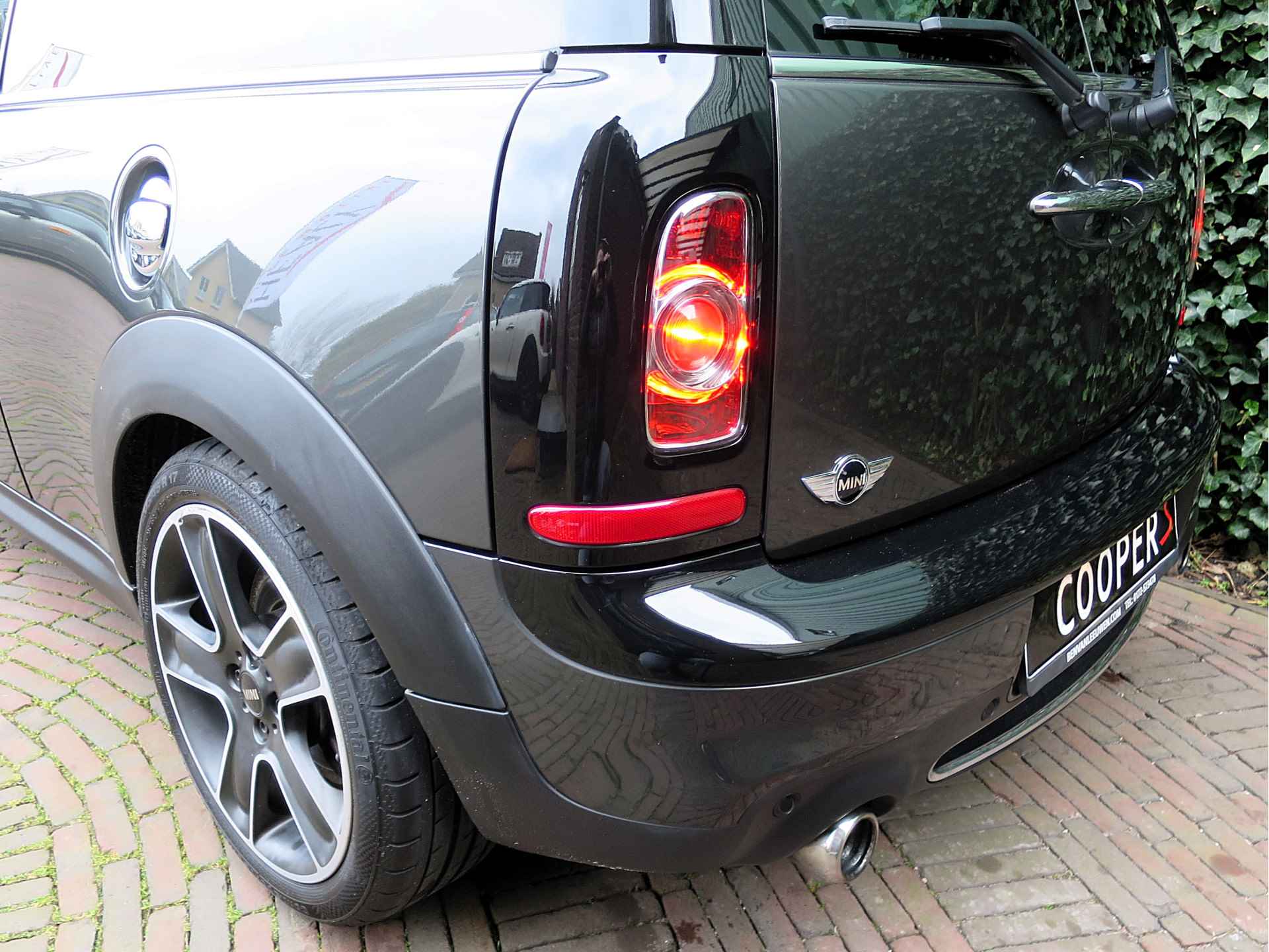 MINI Clubman 1.6 Cooper S Chili R55 LCI automaat met Pano, Leer, Navi, BT, HK audio en 17" - 30/50